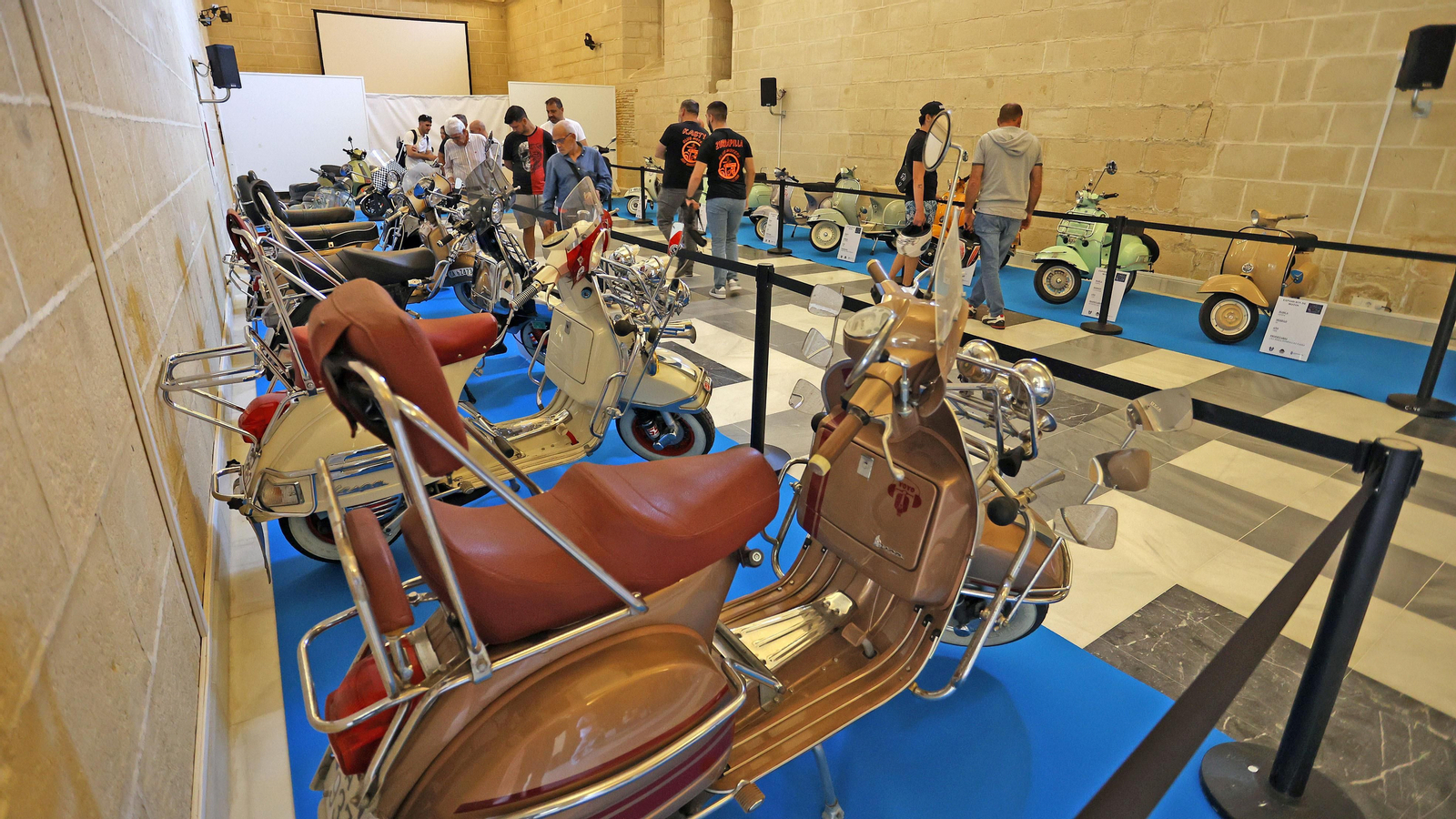 Exposición de motos clásicas y últimas novedades en Jerez por el Gran Premio