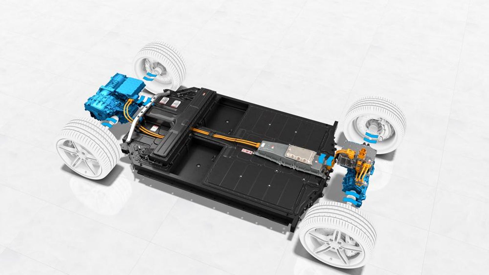 Dos motores, uno en cada eje, y debajo del suelo, la batería, con los huecos para ganar espacio para los pies de los ocupantes traseros. En principio, con dos capacidades distintas, aunque las dos sólo están disponibles para los Porsche Taycan 4S.