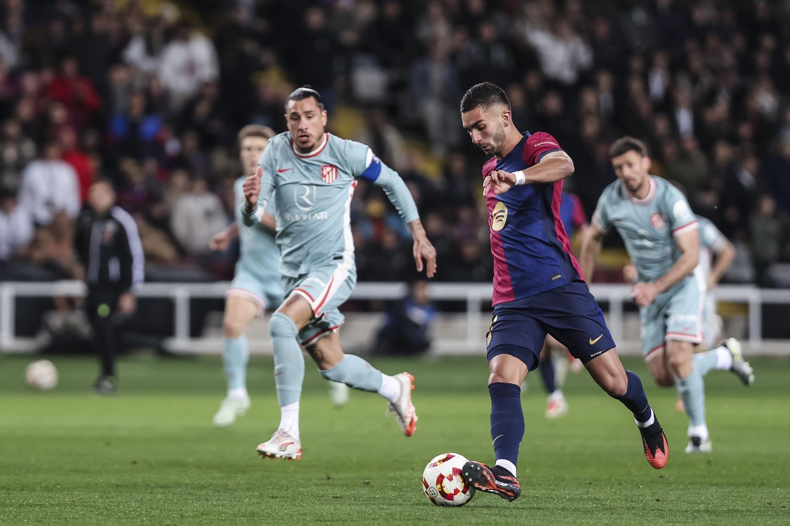 Las fotos del espectacular Barcelona - Atlético de Madrid