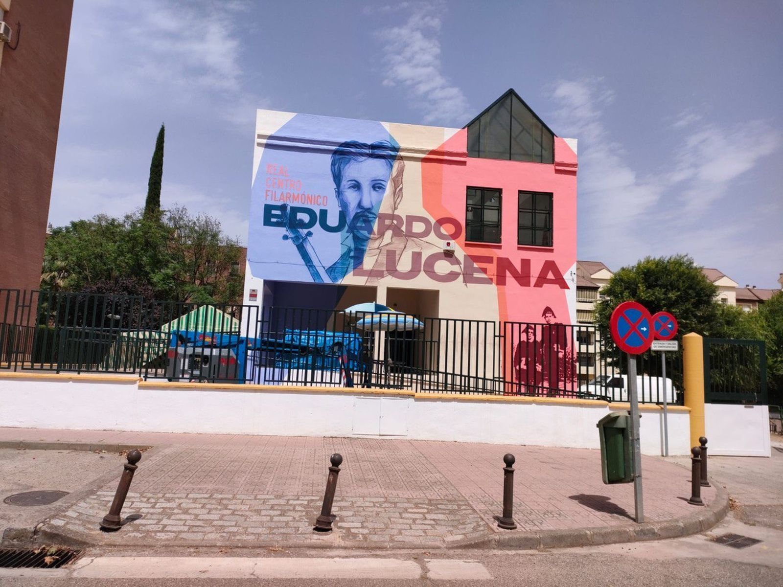 El mural en homenaje a la figura de Eduardo Lucena en Córdoba.