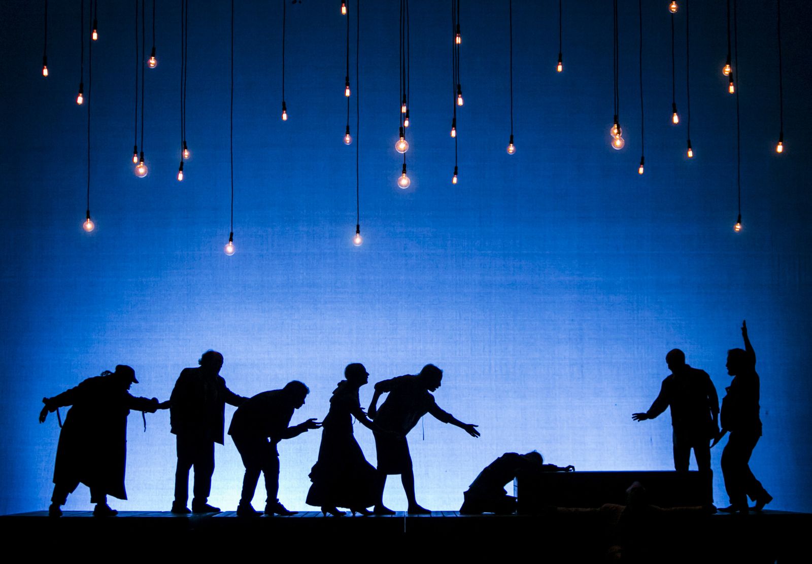 Una escena de 'Luces de bohemia', de la compañía Teatro Clásico de Sevilla