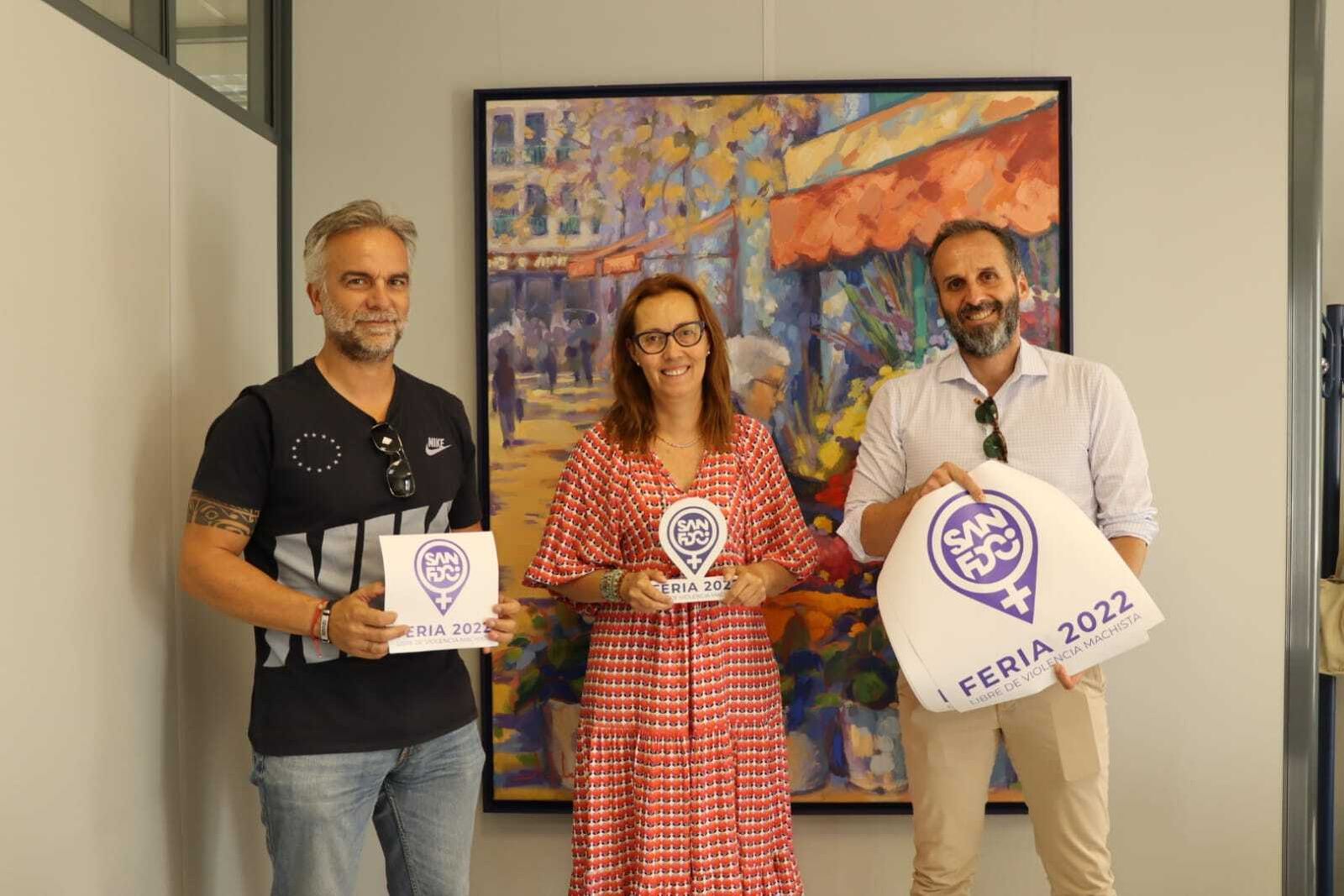 Entrega del distintivo violeta al colectivo del taxi en San Fernando.