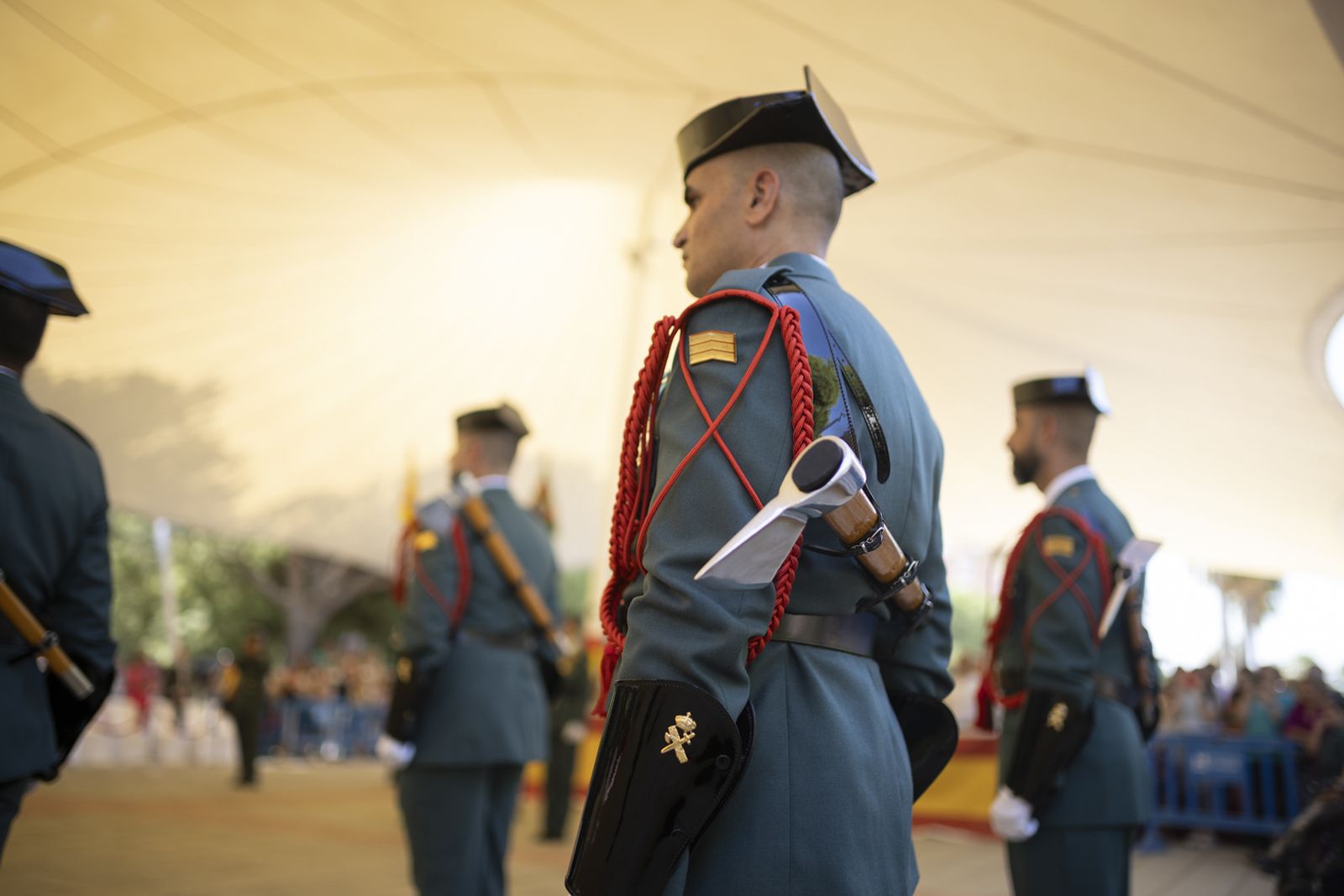 Imágenes de los actos de celebración de la festividad de la patrona de la Guardia Civil, la Virgen del Pilar.