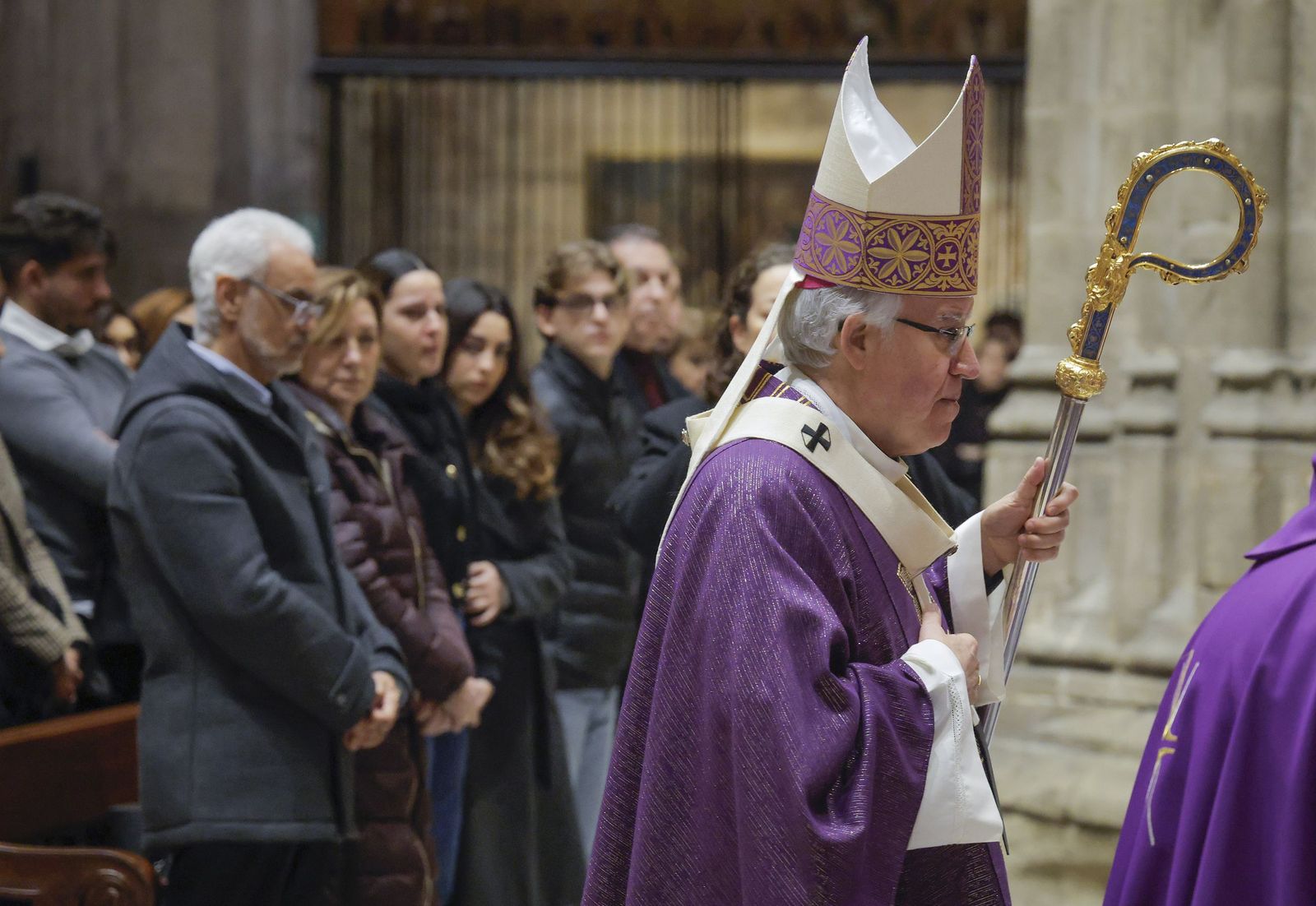 Misa funeral por las víctimas de Adamuz y el maquinista sevillano fallecido en Gelida