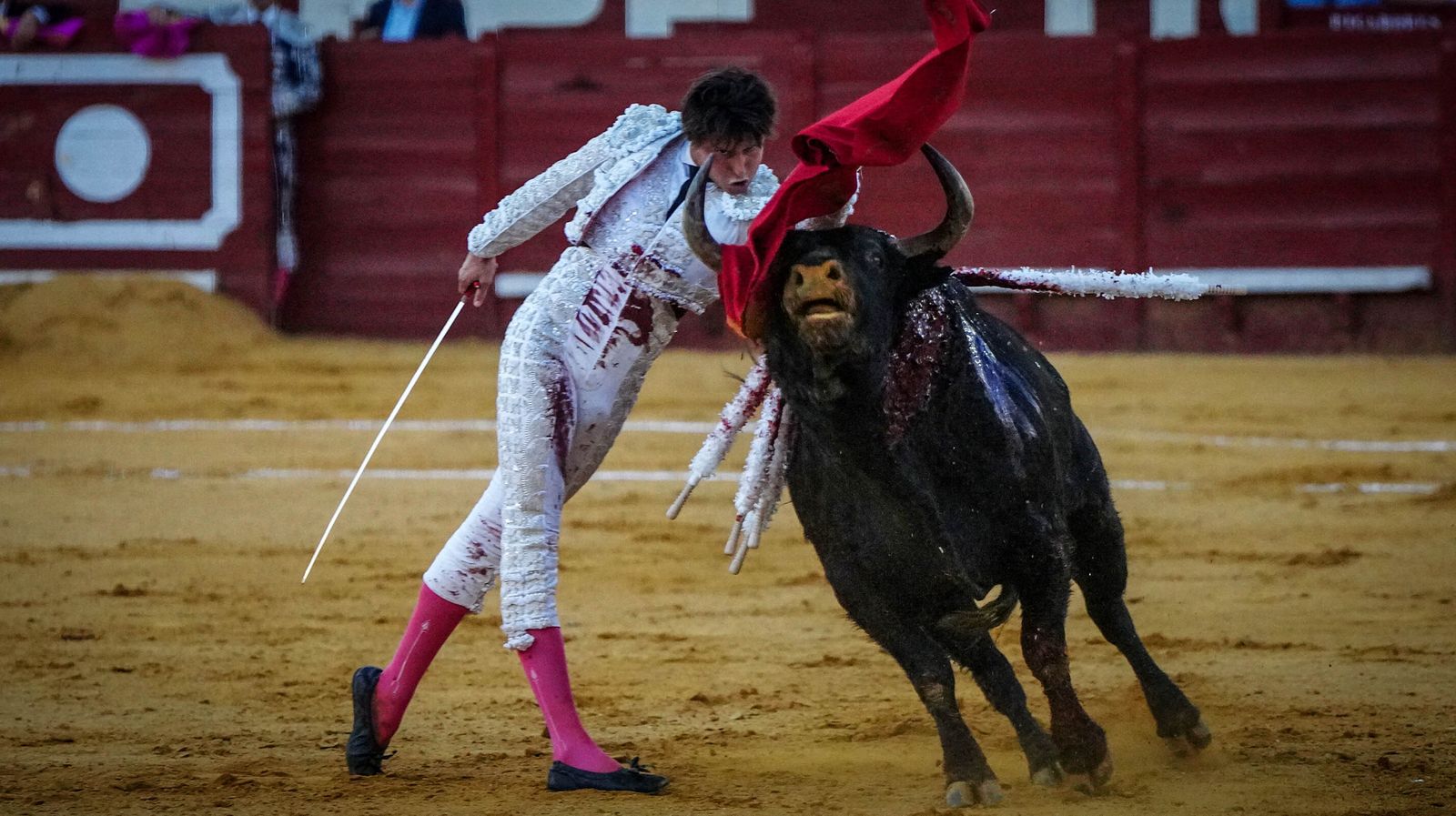 Puerta grande para Roca Rey y El Juli en la plaza de toros de Jerez