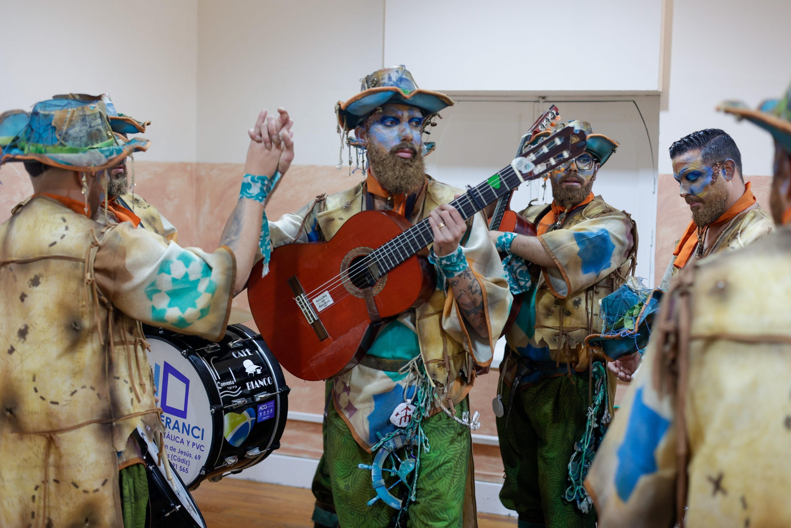 Ambiente en los camerinos en la octava sesión de preliminares del COAC-