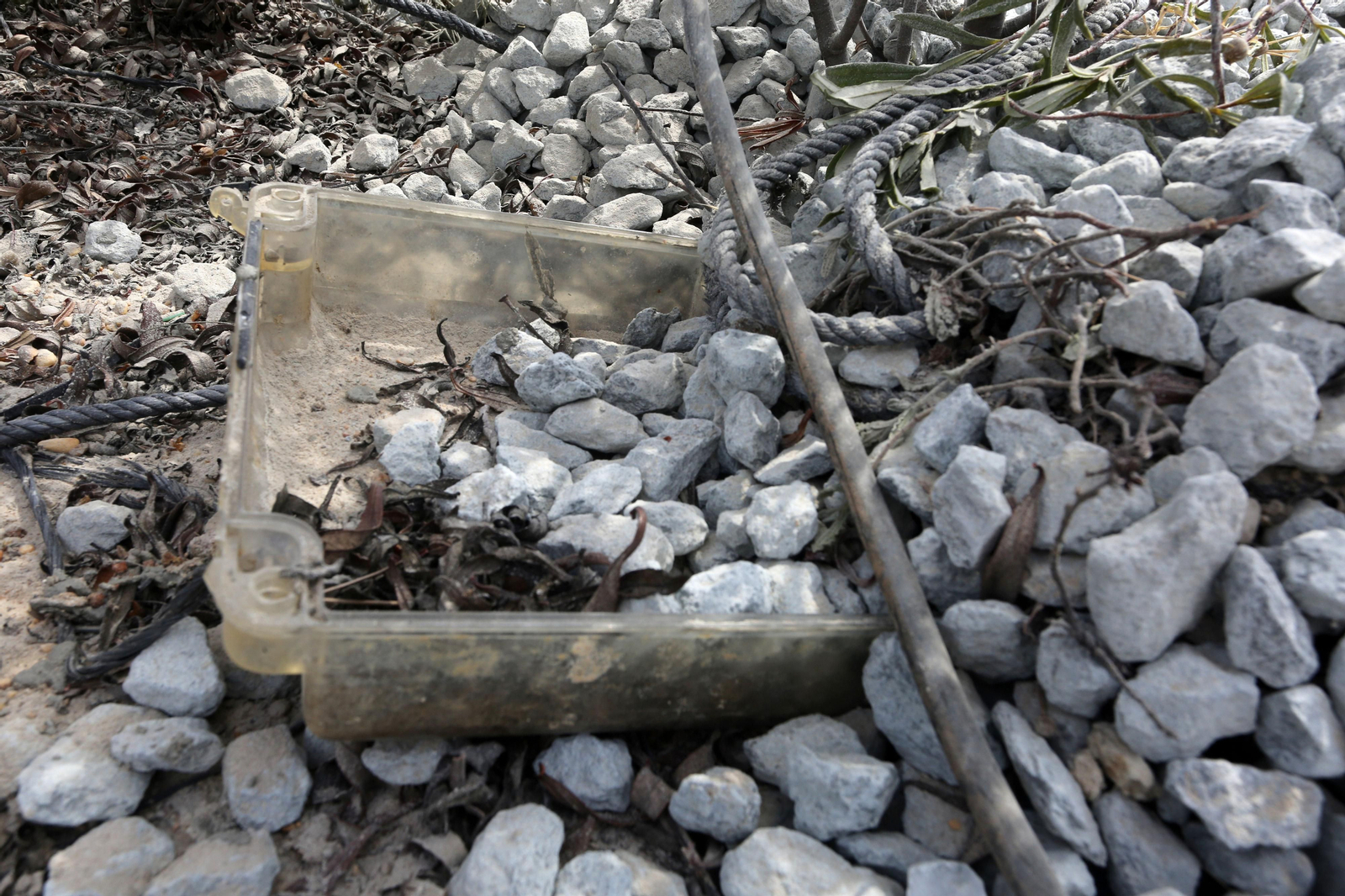 Imágenes del cierre de los pozos de Lucena por la Guardia Civil y la Confederación Hidrográfica del Guadalquivir