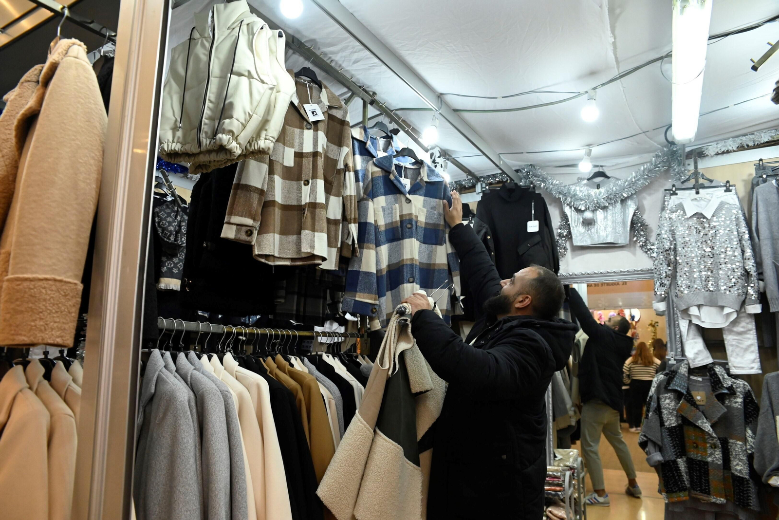 La inauguración de la carpa navideña de Comacor en el Paseo de la Victoria, en imágenes