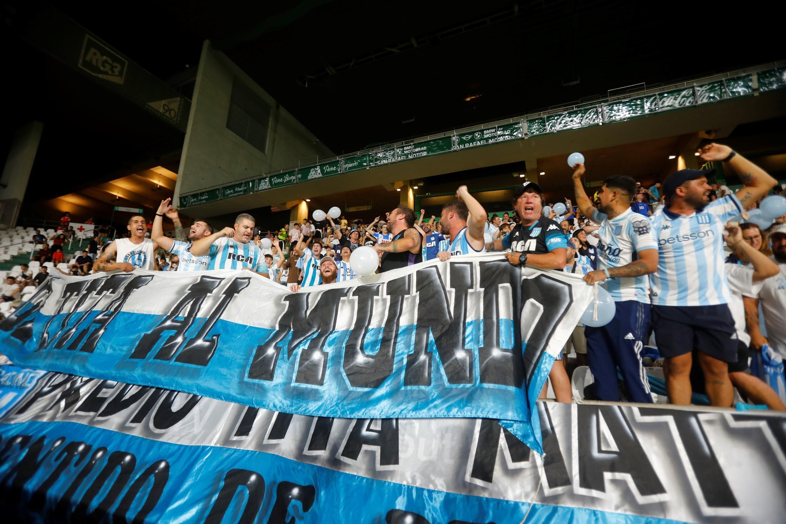 Las mejores fotos del Barcelona - Racing Club de la final del Mundial de Clubes juvenil en El Arcángel