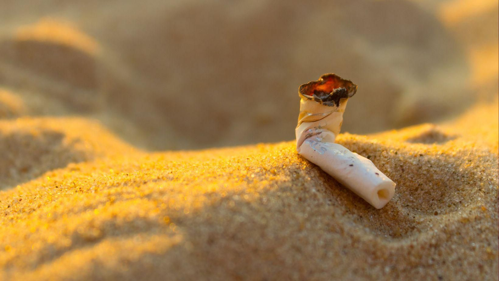 Playas y piscinas sin humos en Huelva