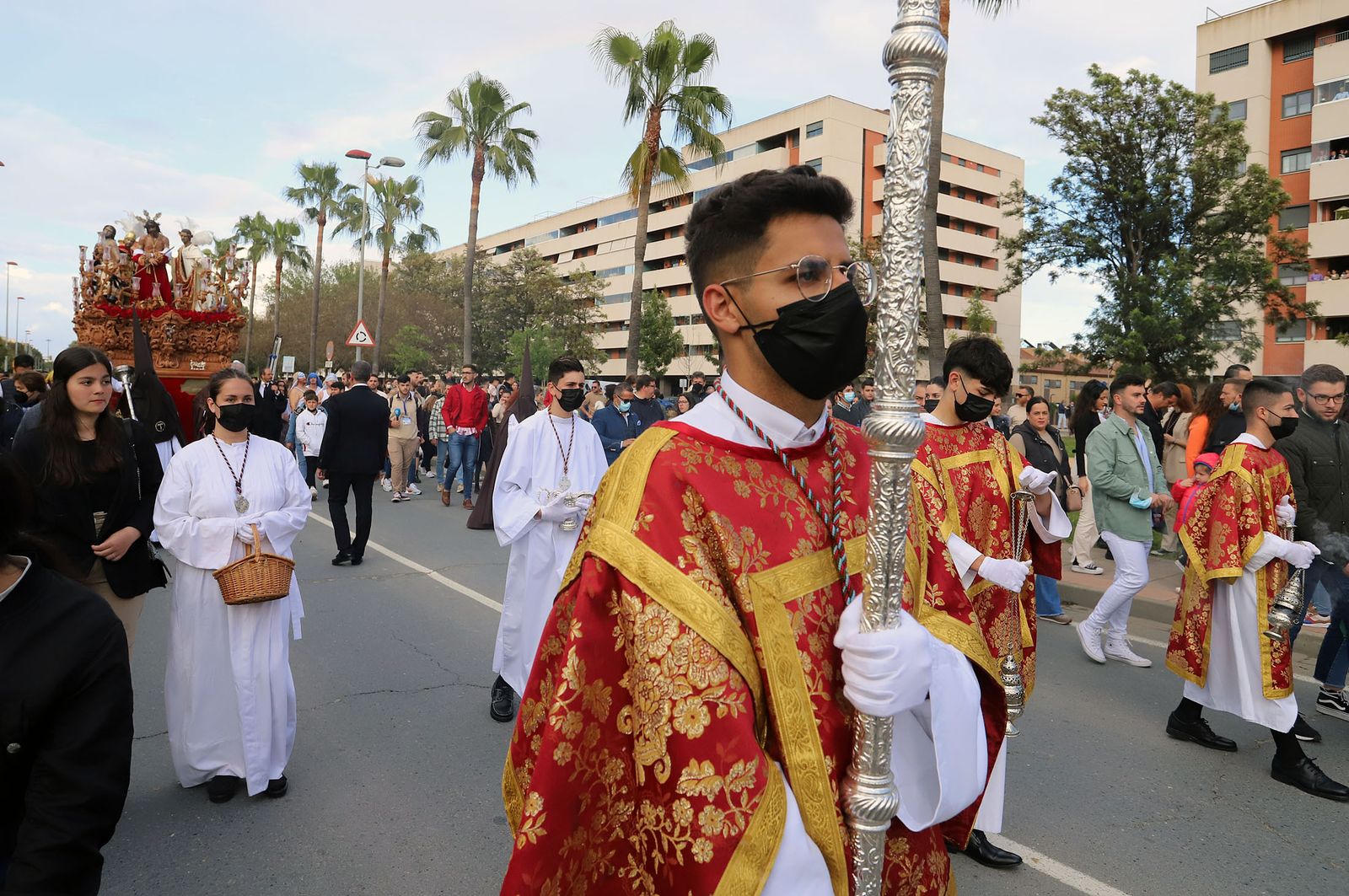 Imágenes de la procesión de La Sentencia por las calles de Huelva