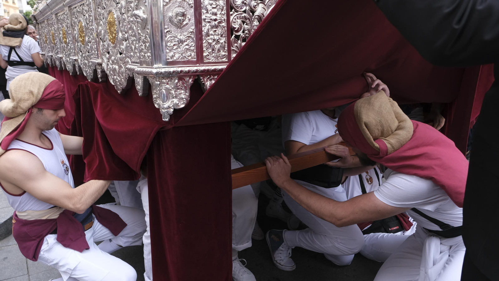 La procesión de Coronación en Almería, en imágenes