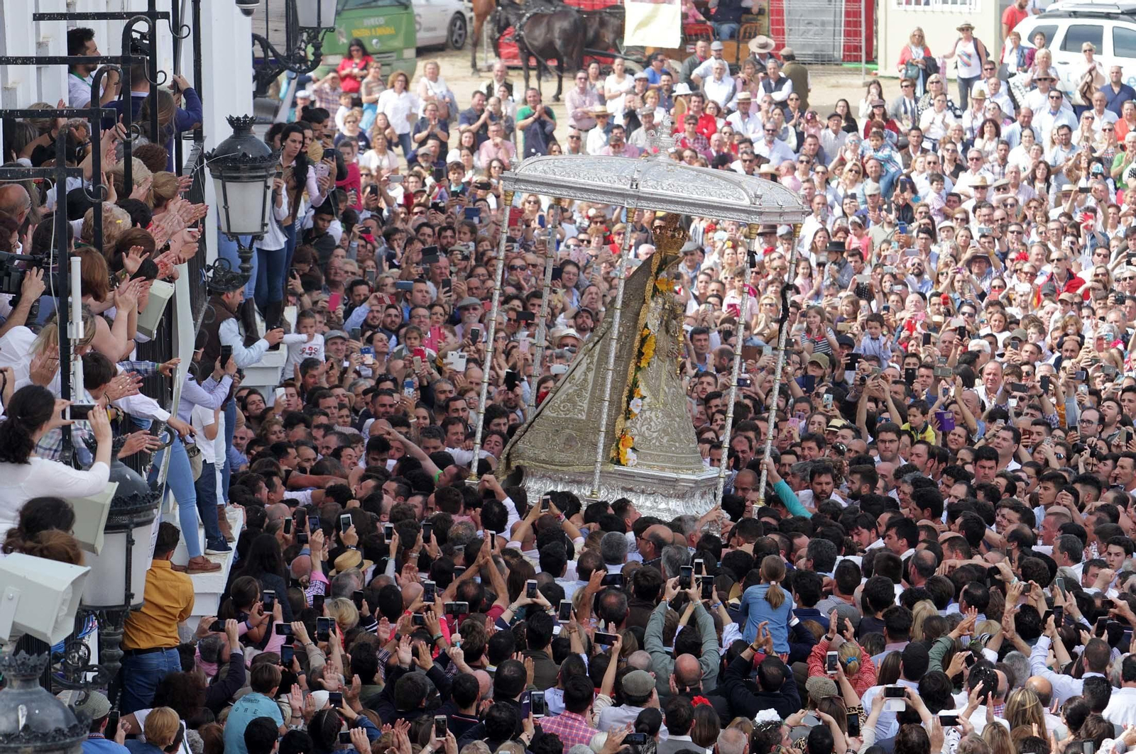 Las imágenes del Lunes de Pentecostés