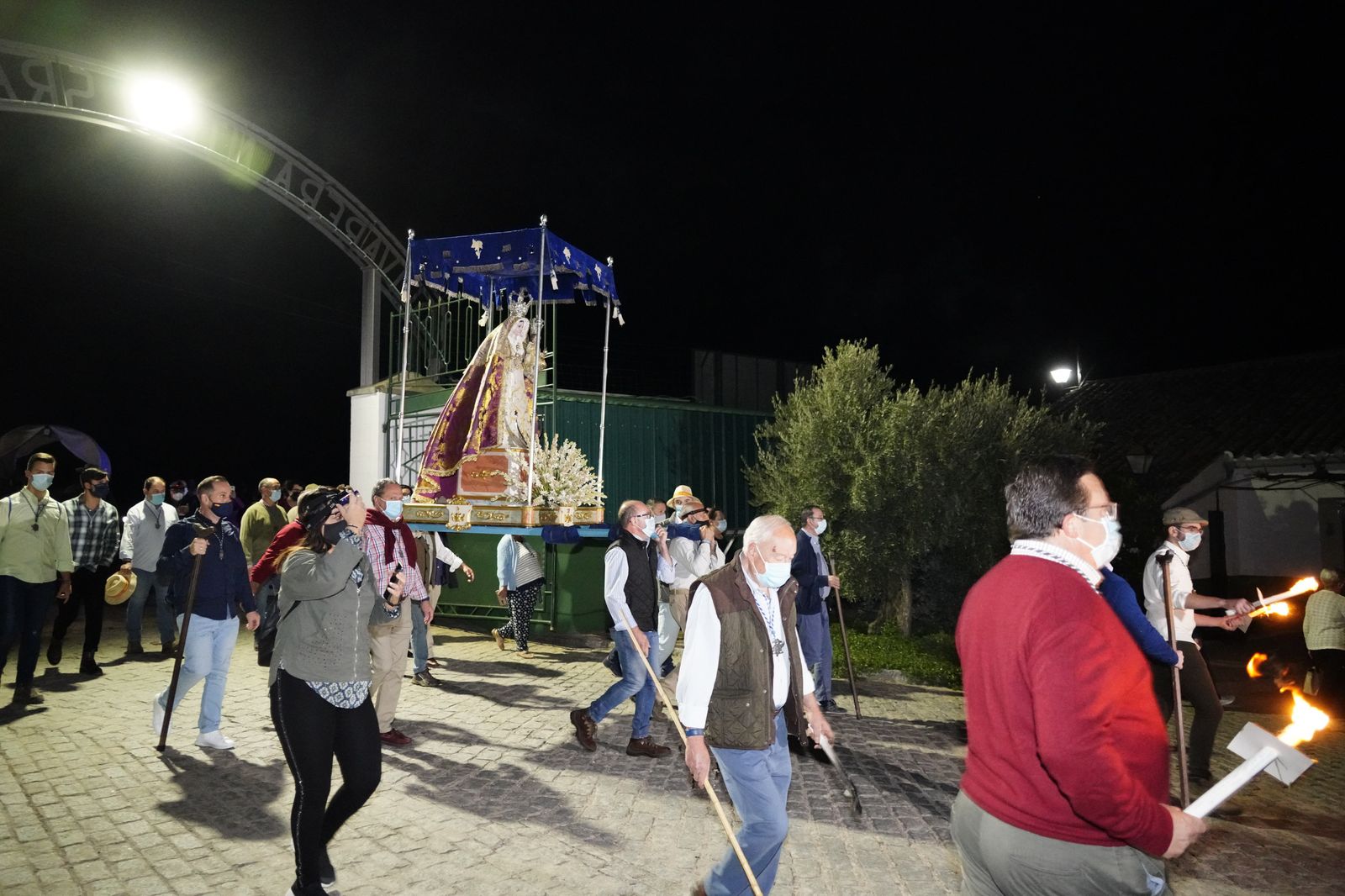 Las fotografías del traslado de la Virgen de Luna al santuario de La Jara