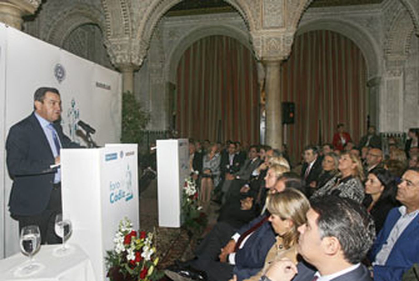 "Ayuntamientos y diputaciones deben ser parte fundamental de la solución"