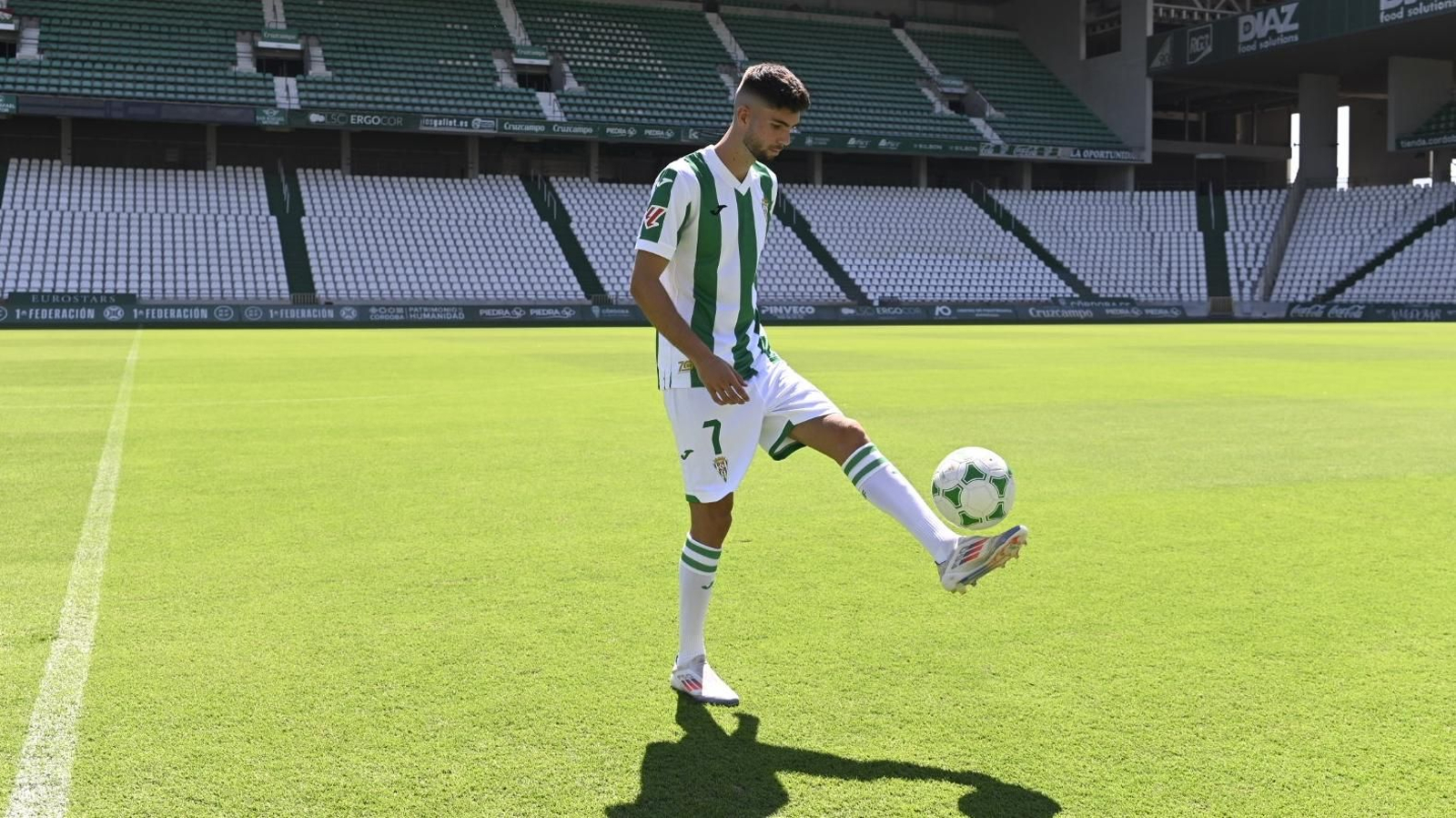 La presentación de Carlos Isaac, Jacobo, Théo Zidane y Genaro, en imágenes