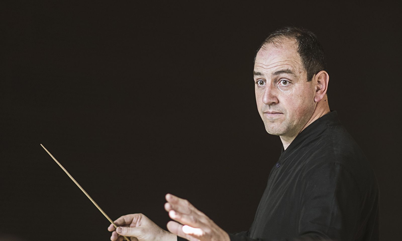 El director de orquesta argentino Mauricio Linari.