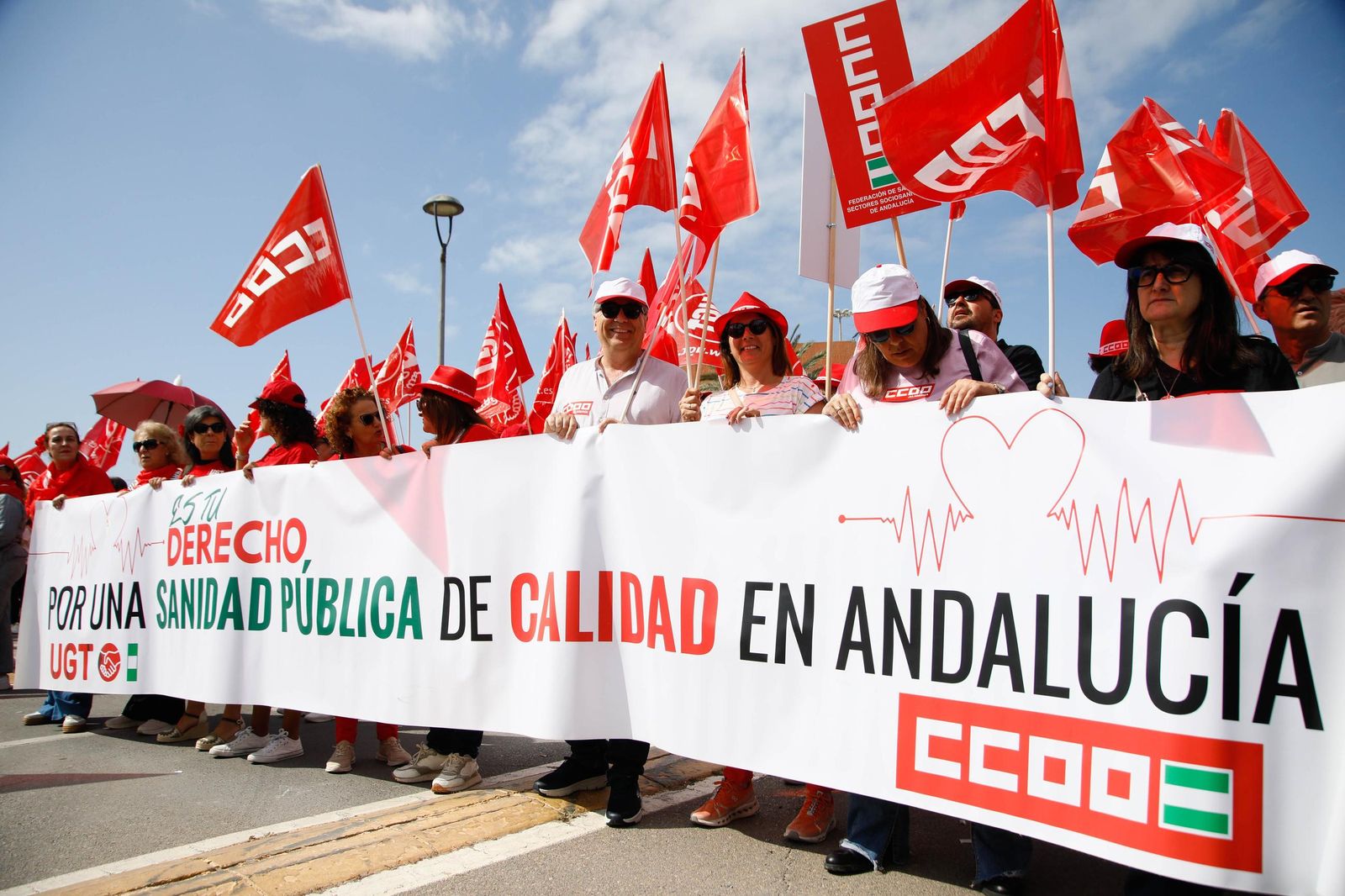 Las imágenes de la manifestaciones del 1 mayo en Almería, Día del Trabajador