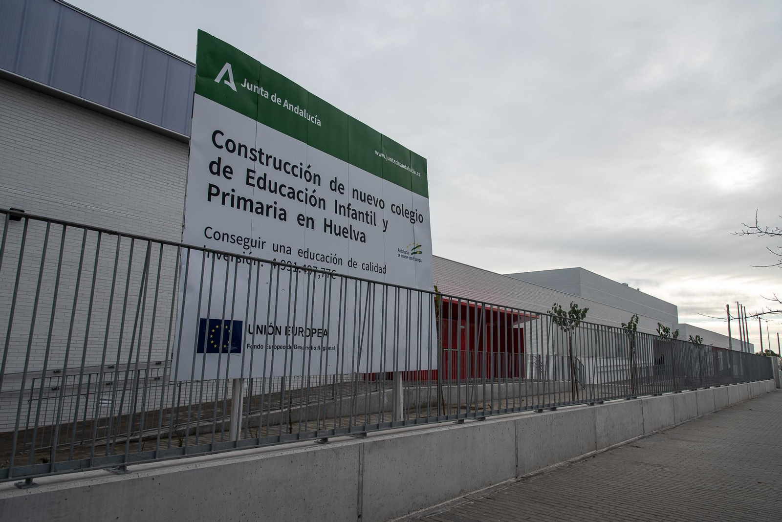 Imágenes de la visita de la Consejera de Desarrollo Educativo y Formación Profesional al nuevo colegio del Ensanche