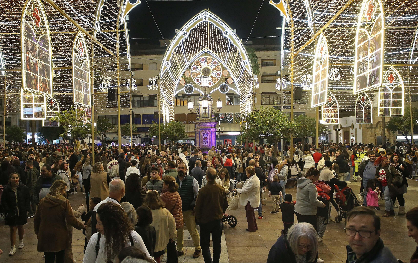 La inauguración del alumbrado navideño de Algeciras, en imágenes