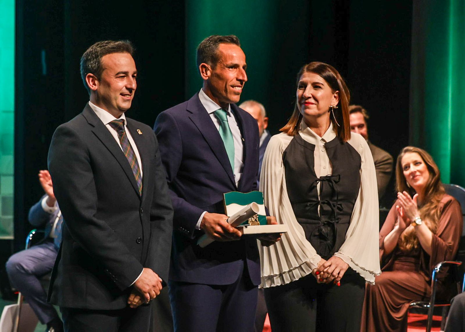 Fotografías del acto de entrega de las Banderas de Andalucía con motivo del 28F