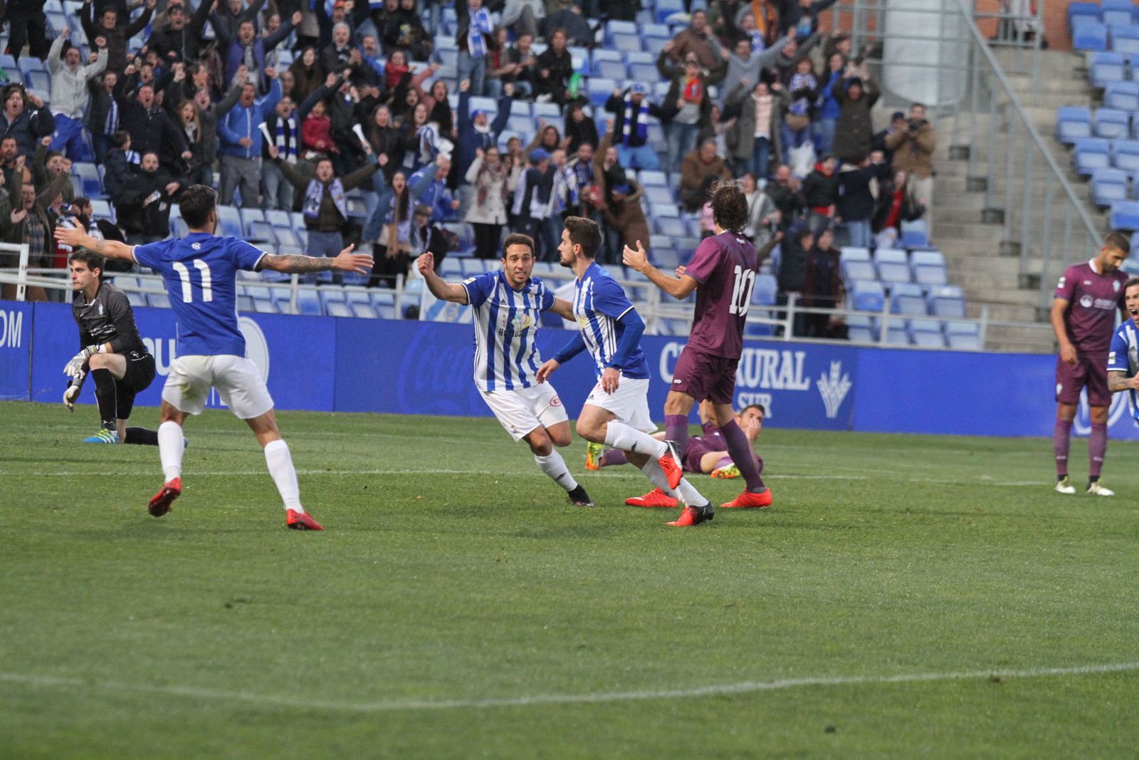 Imágenes del partido entre el Recreativo de Huelva y Jumilla