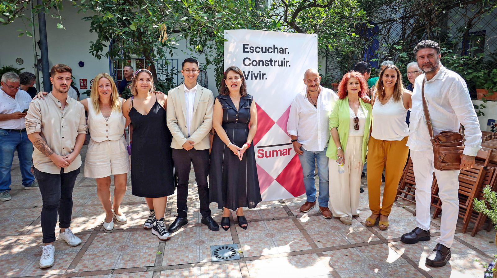 Los miembros de la candidatura de Sumar en la provincia de Cádiz, este jueves en Jerez.
