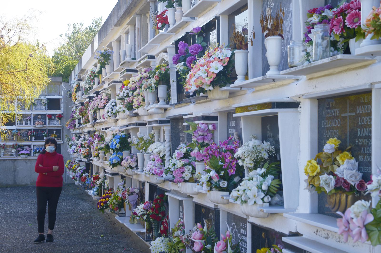 Fotos de los cementerios de Algeciras en el día de los difuntos