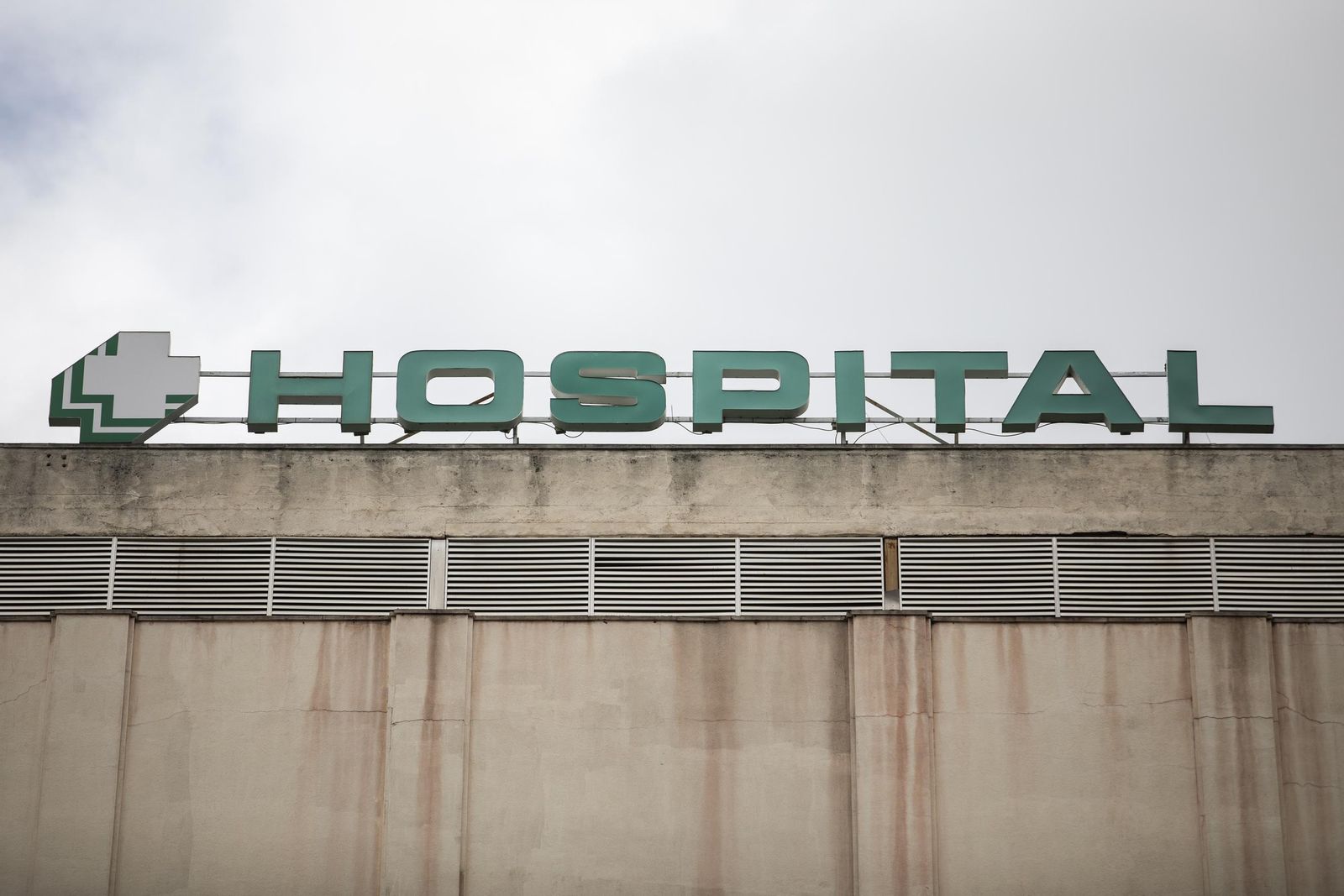 La hospitalización mejora sus cifras aunque con un cierto estancamiento