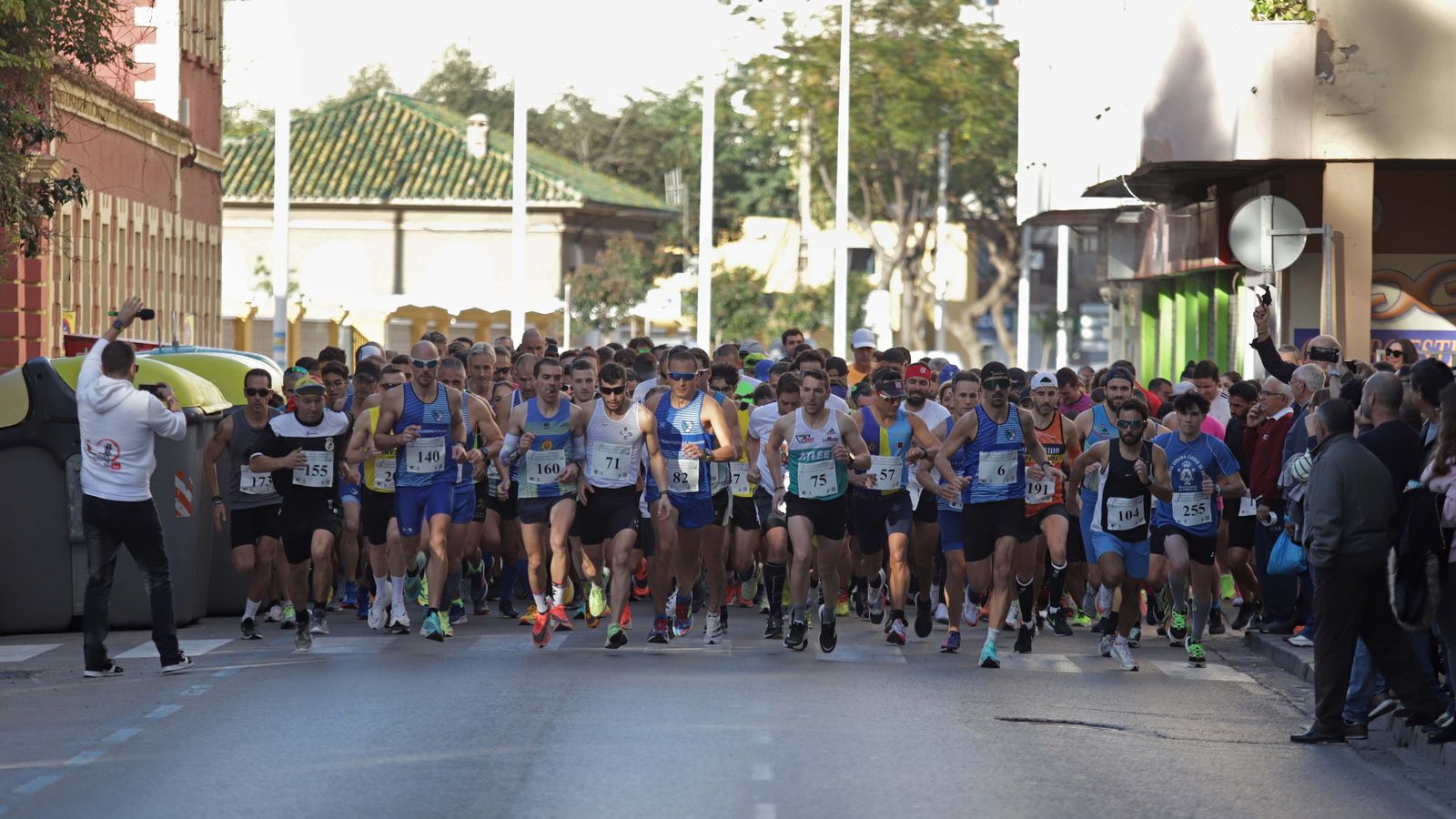 Fotos de la IX Carrera Popular de la Inmaculada en La Línea