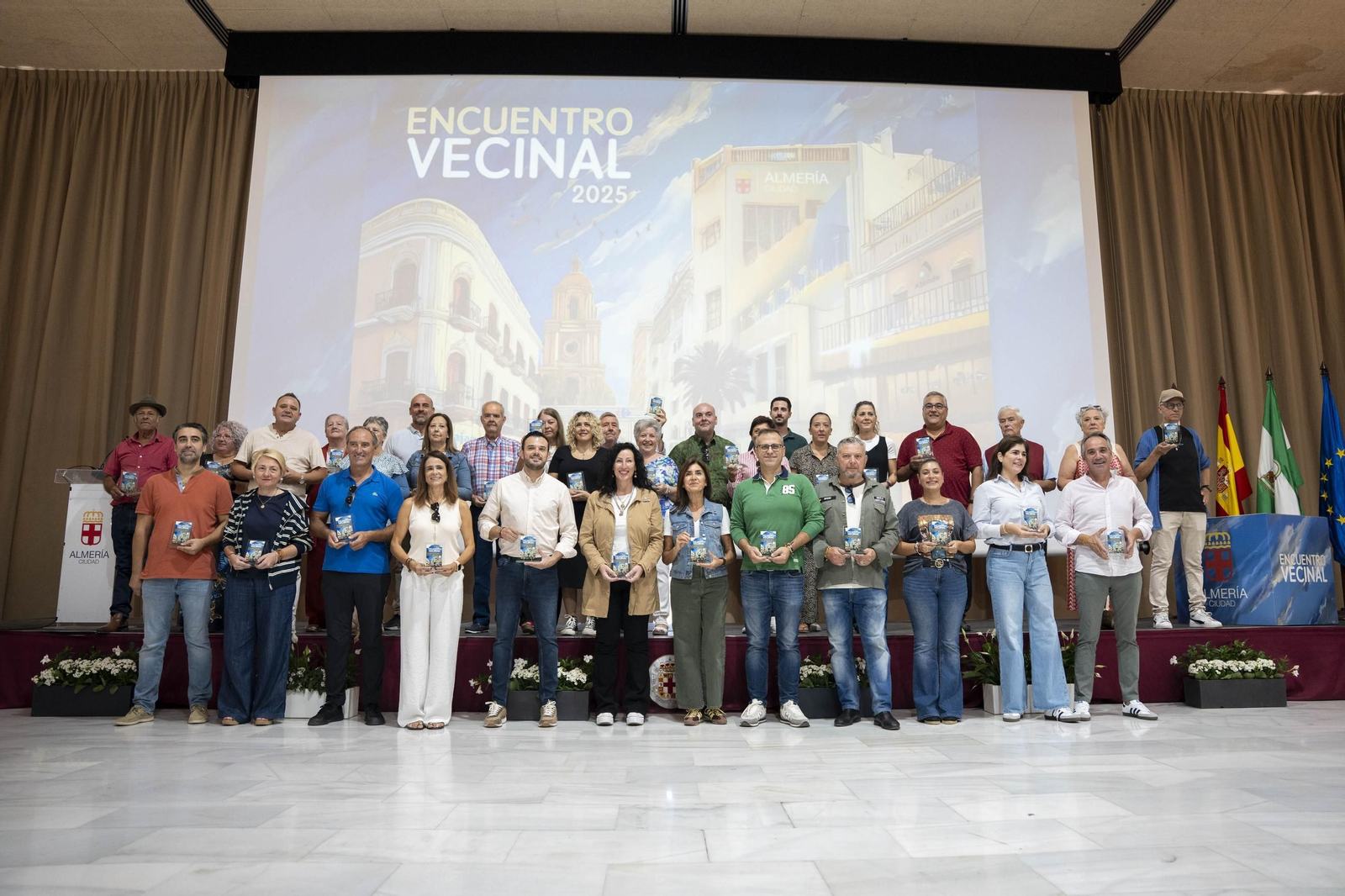 El encuentro Vecinal en el Palacio de Exposiciones y Congresos ‘Cabo de Gata – Ciudad de Almería’ de El Toyo, en imágenes
