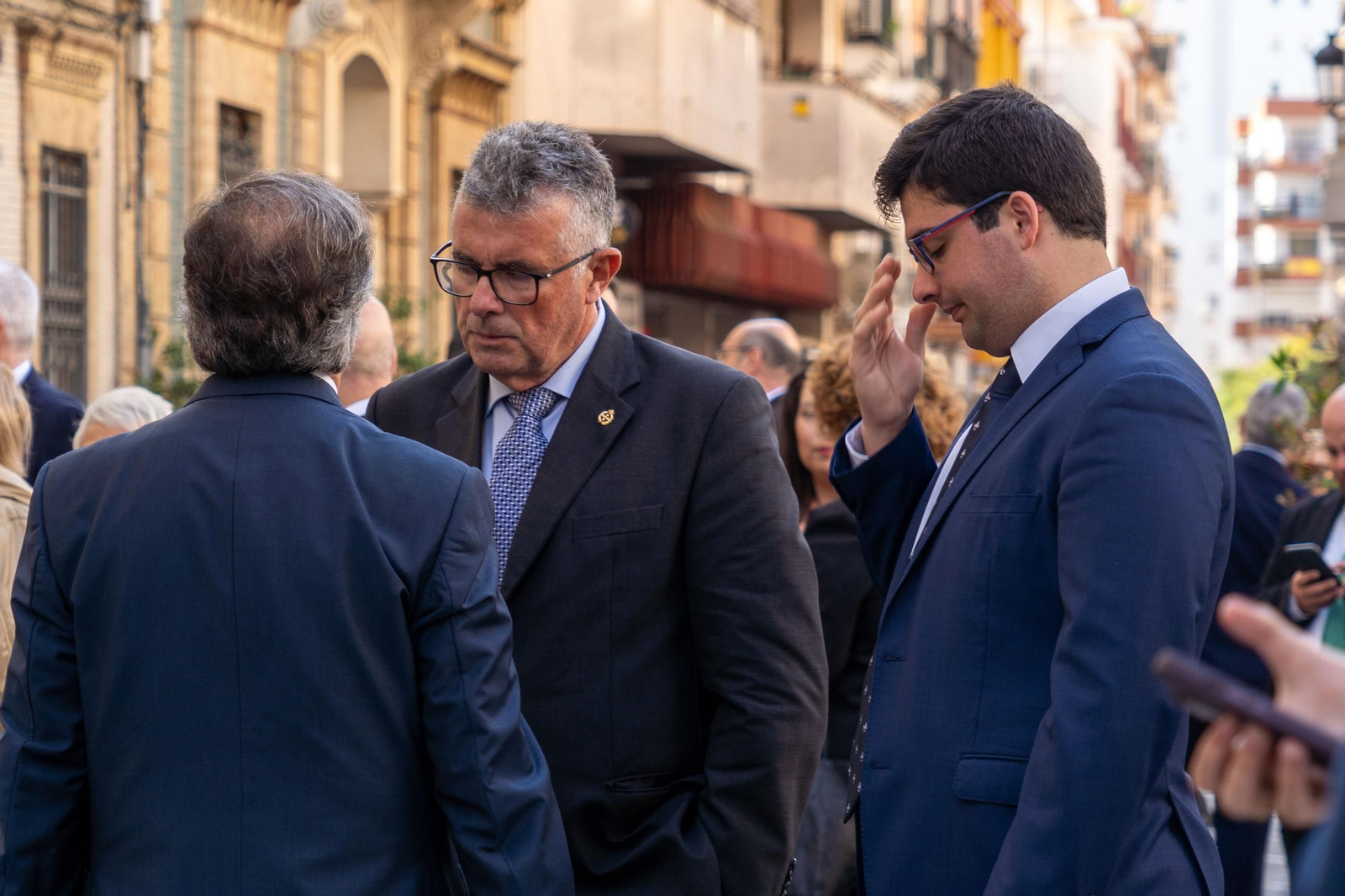Imágenes del ambiente en el Pregón de la Semana Santa de Huelva 2025