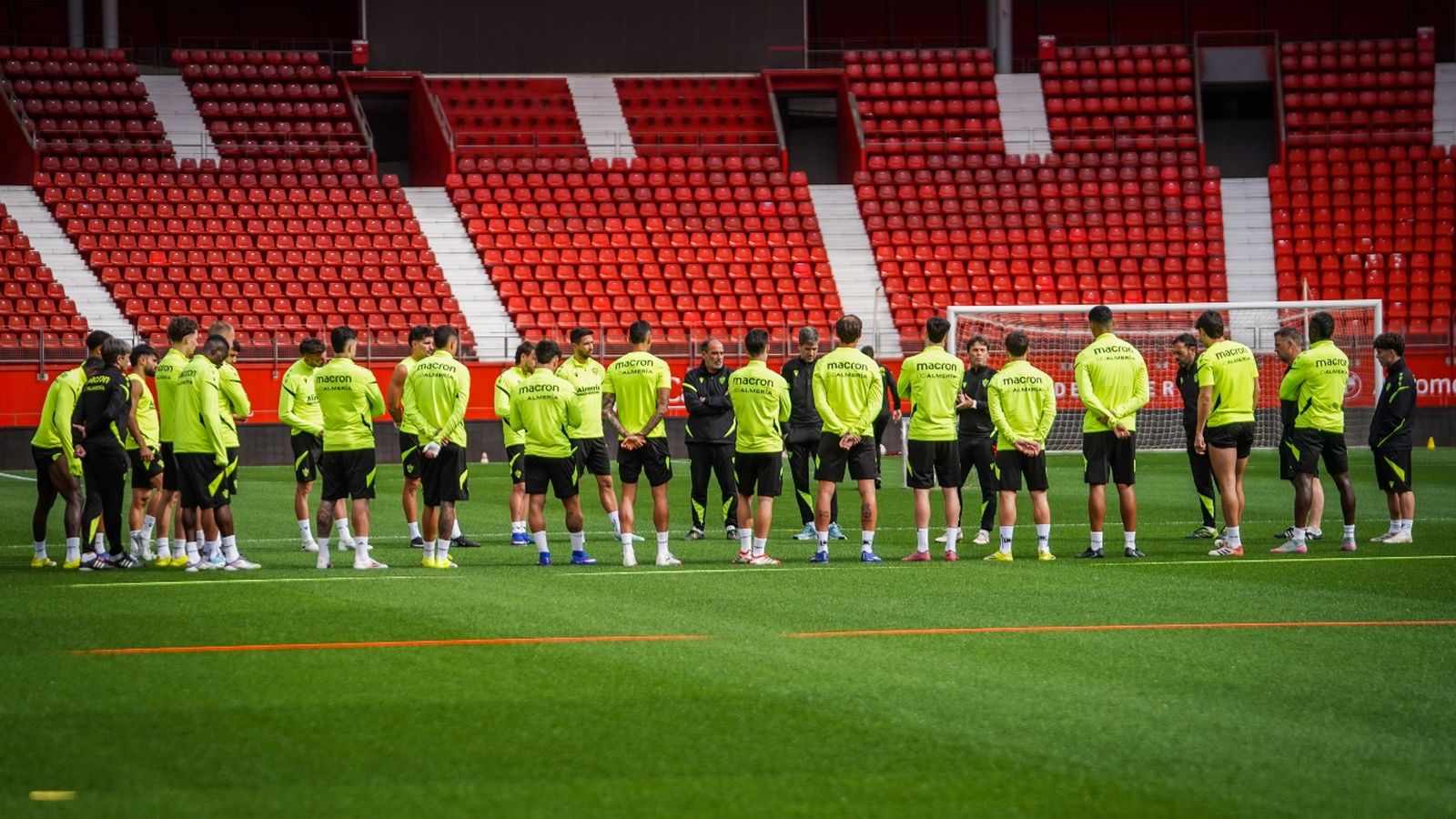El Almería tiene en su mano el ascenso directo ante el Leganés