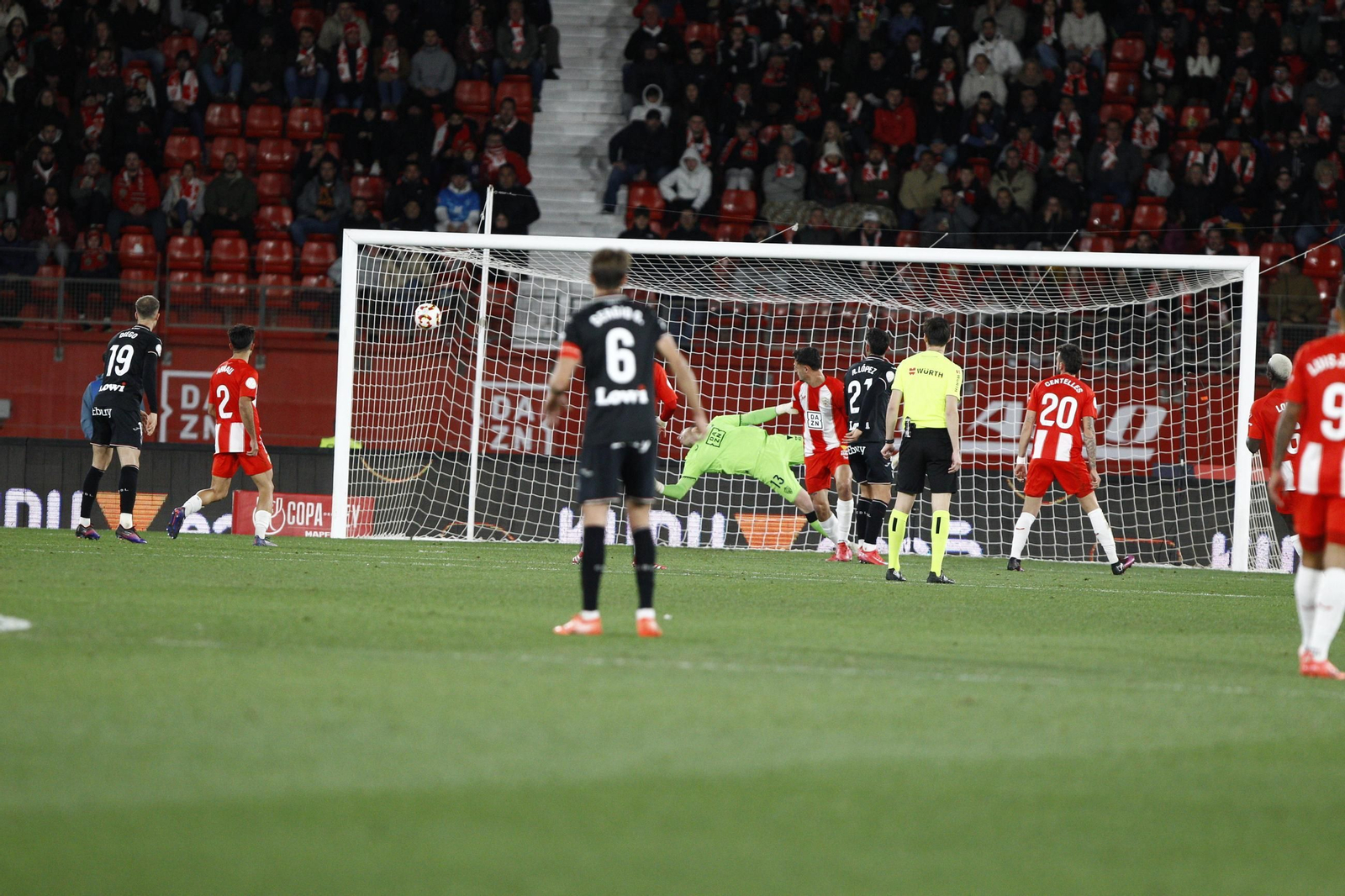 El partido U.D. Almería-C.D. Leganés de Copa del Rey, en imágenes