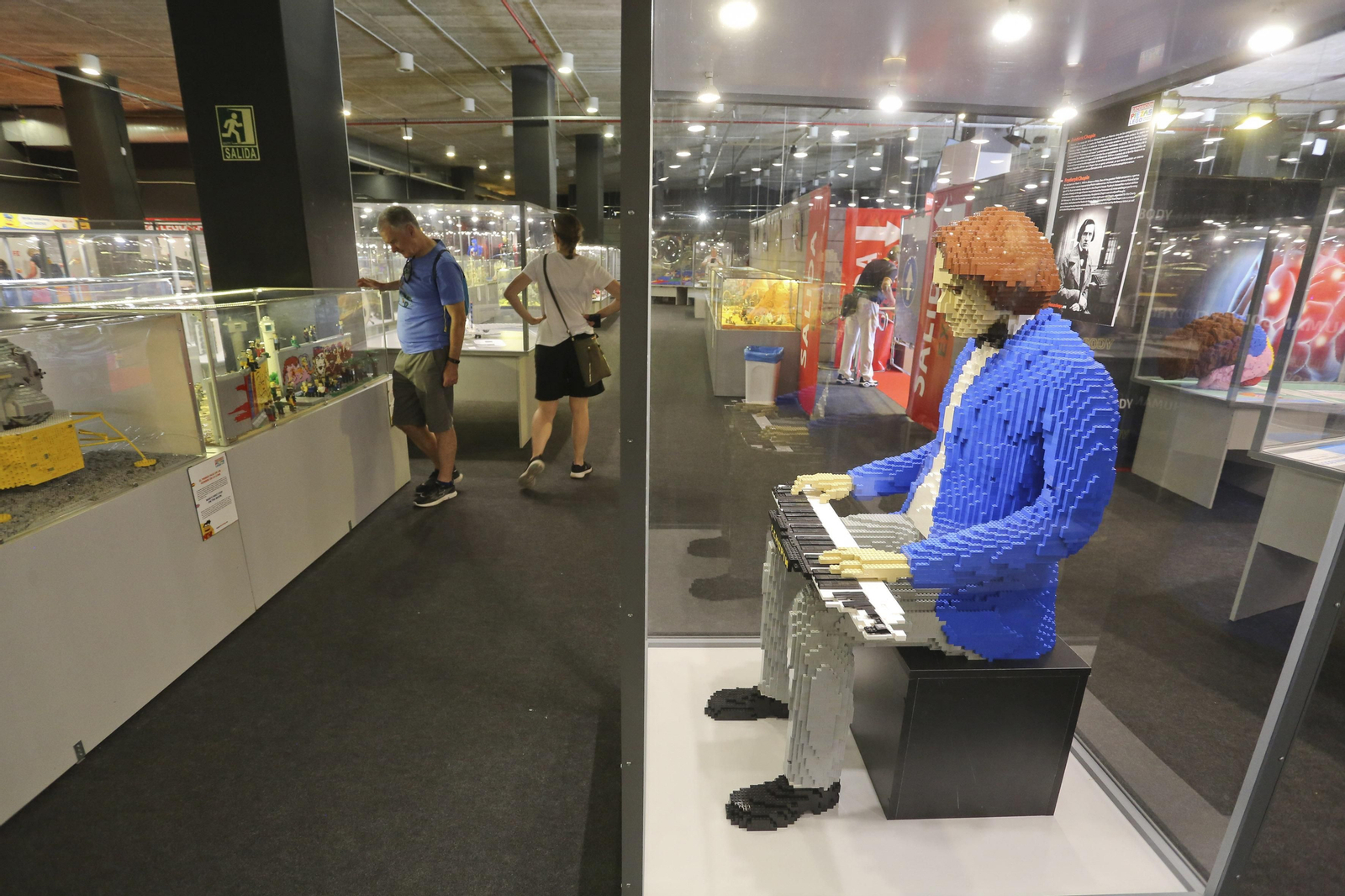 Las fotos de la exposición de Lego en el Muelle Uno de Málaga