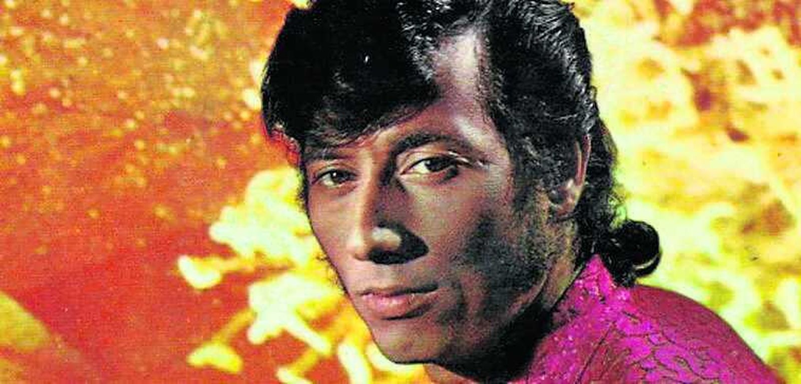 El cantante Miguel Vargas Jiménez, más conocido como Bambino  (Utrera, 1940-1999).