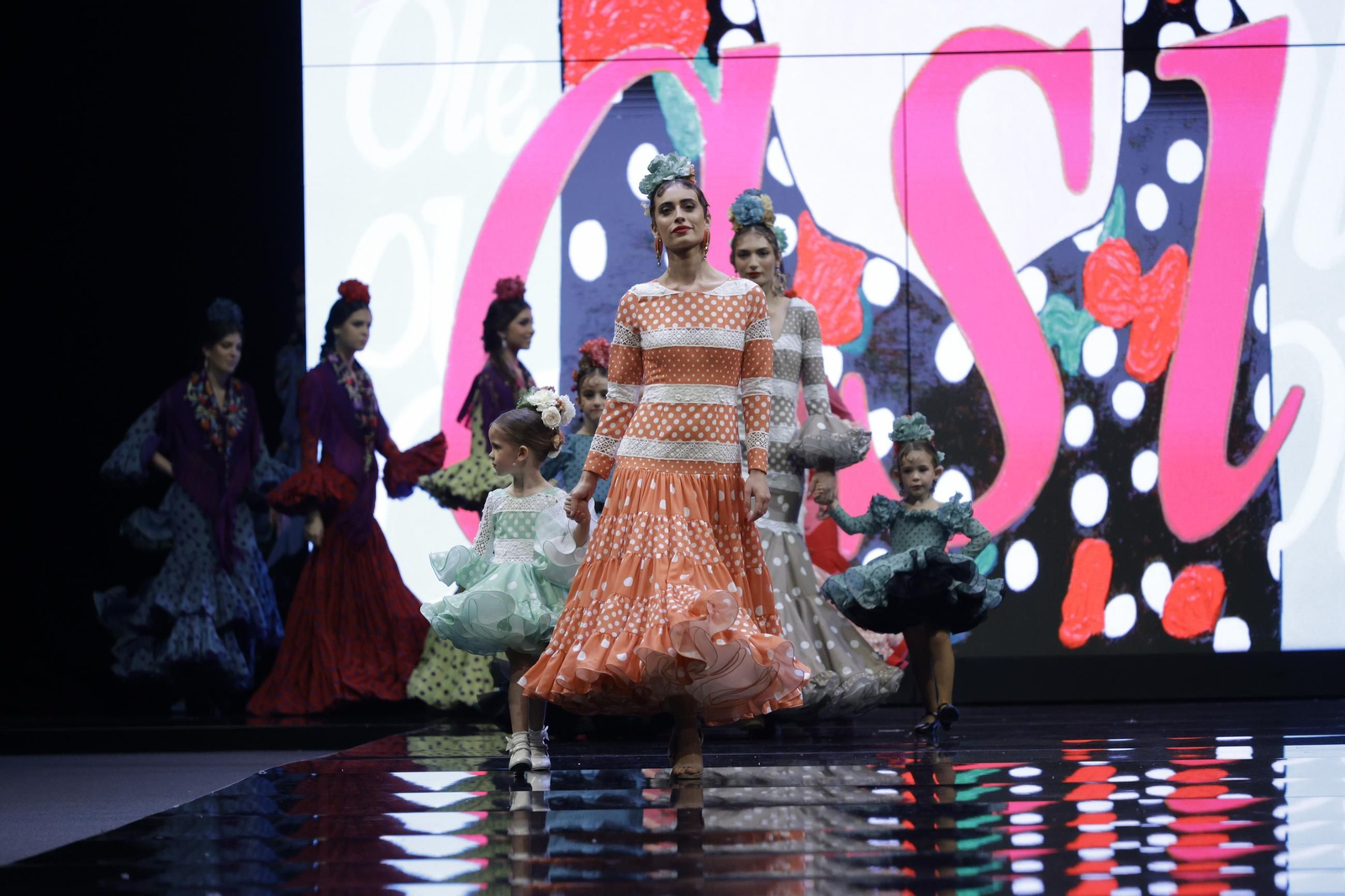 Desfile de Sara de Benítez en SIMOF 2025, todas las fotos