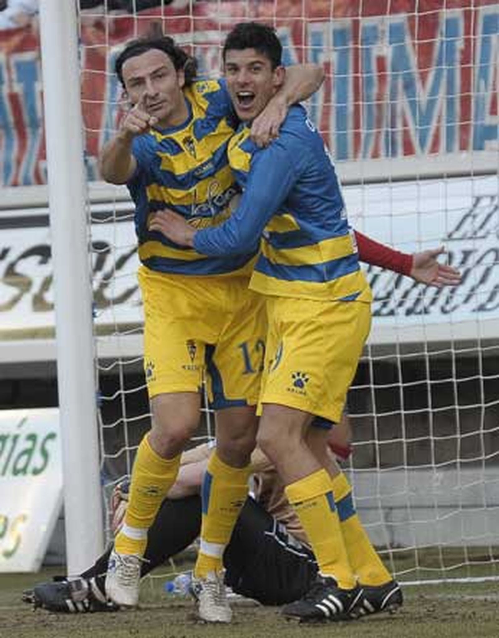 El Cádiz se lleva los tres puntos en Los Pajaritos en el primer triunfo de Víctor Espárrago como entrenador amarillo

Foto: LOF