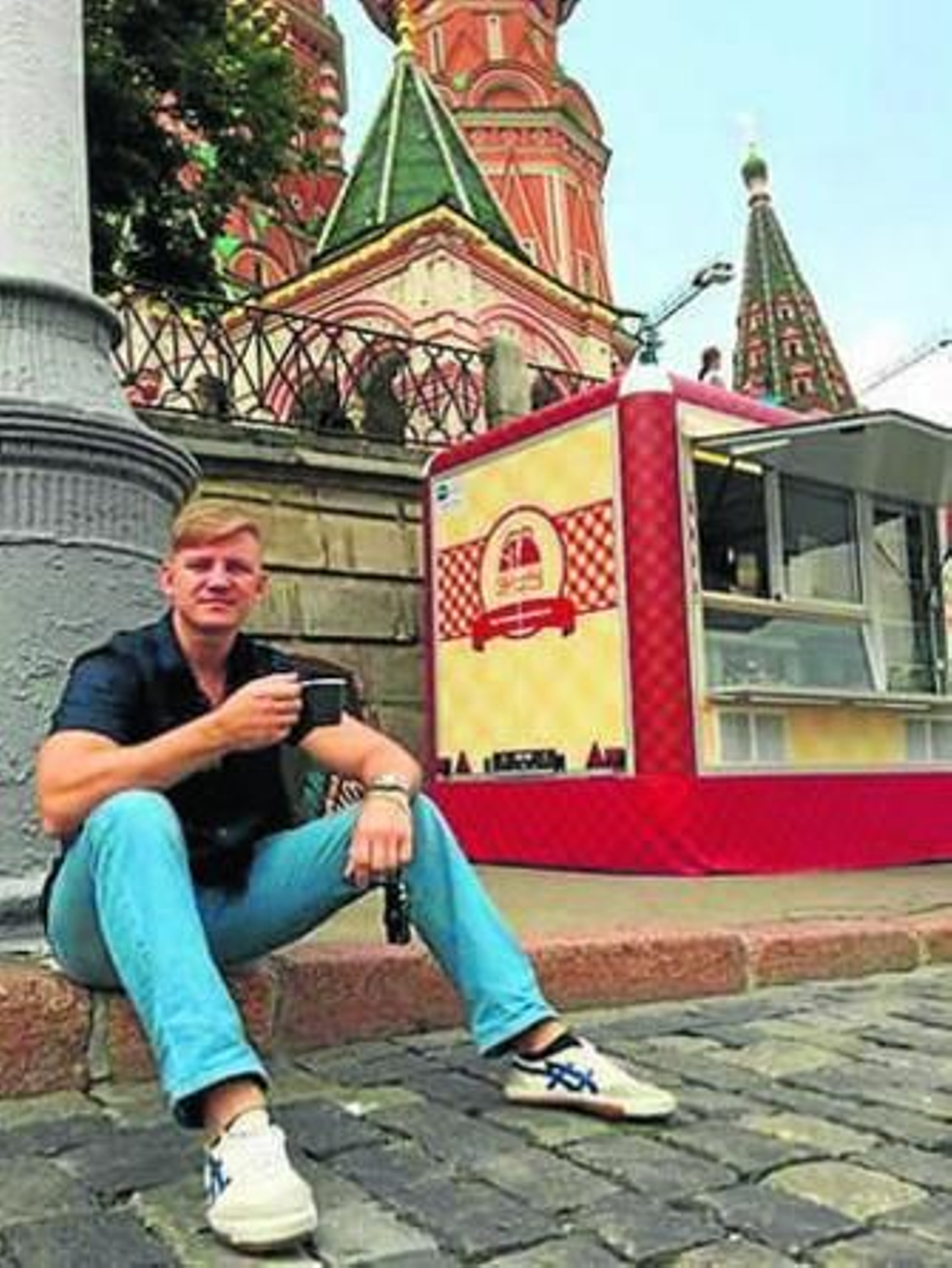 Davidov Evgeniy en la Plaza Roja de Moscú.
