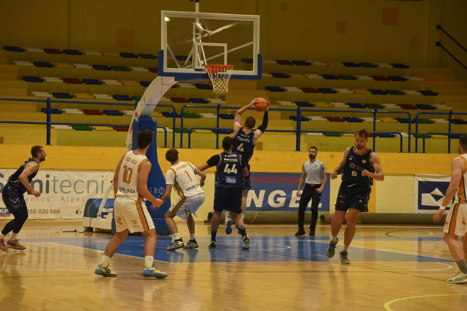 Las fotos del Unión Linense Baloncesto - CB Motril