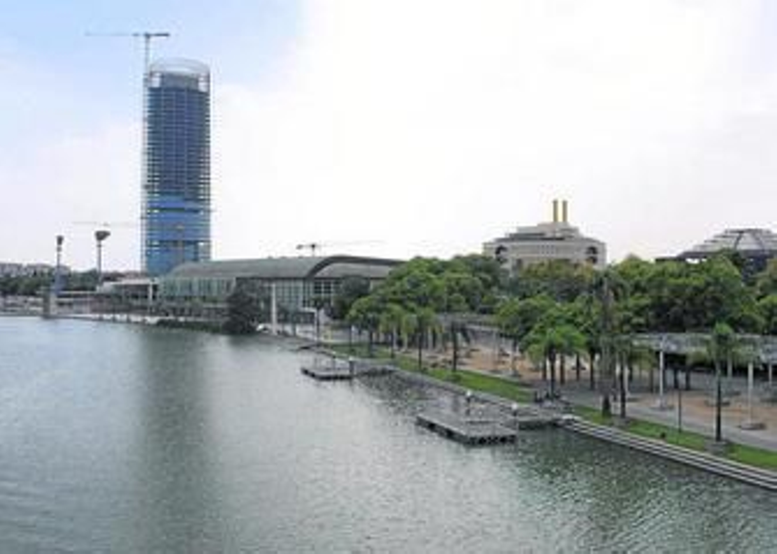 El nuevo puente arrancará desde el lateral del Pabellón de la Navegación hasta llegar a Torneo.