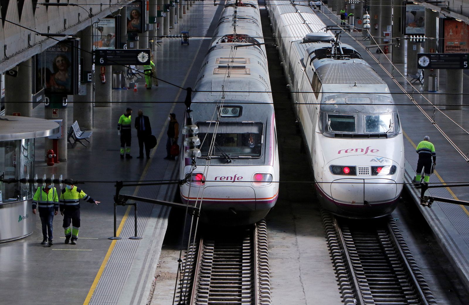 Una avería eléctrica provoca retrasos en 17 trenes AVE y de Media Distancia entre Madrid y Sevilla