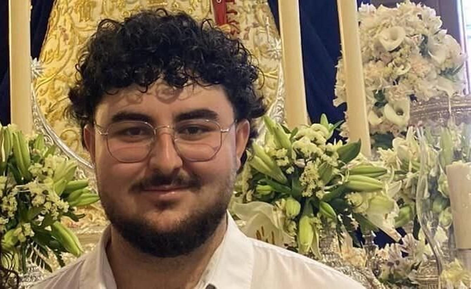 El artista portuense Adrián Ríos es el autor del cartel del Rocío.