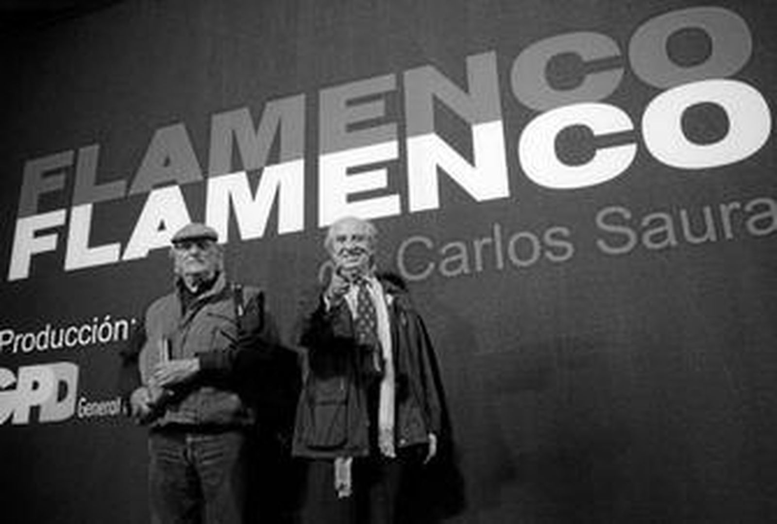 Carlos Saura (izquierda) y Vittorio Storaro, durante la presentación del rodaje de 'Flamenco, flamenco'.