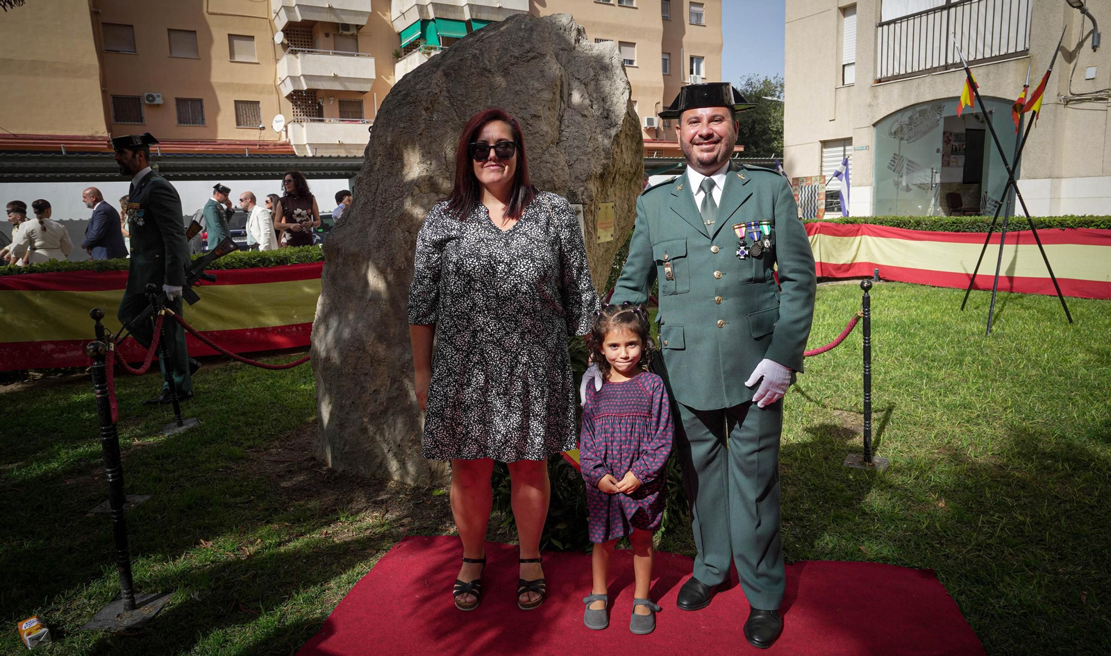 Celebración del Día del Pilar en el cuartel de la Guardia Civil de Jerez