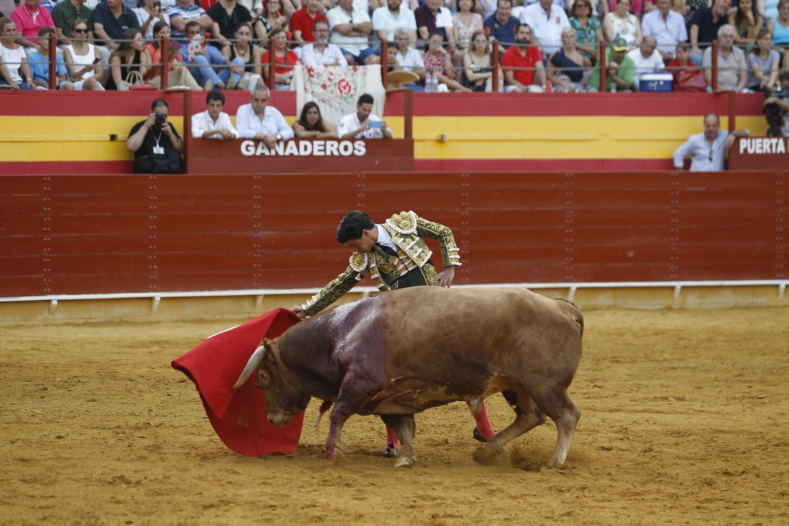 Fotogalería corrida toros Feria Santa Ana-Roquetas de Mar-El Juli-Perera-Aguado