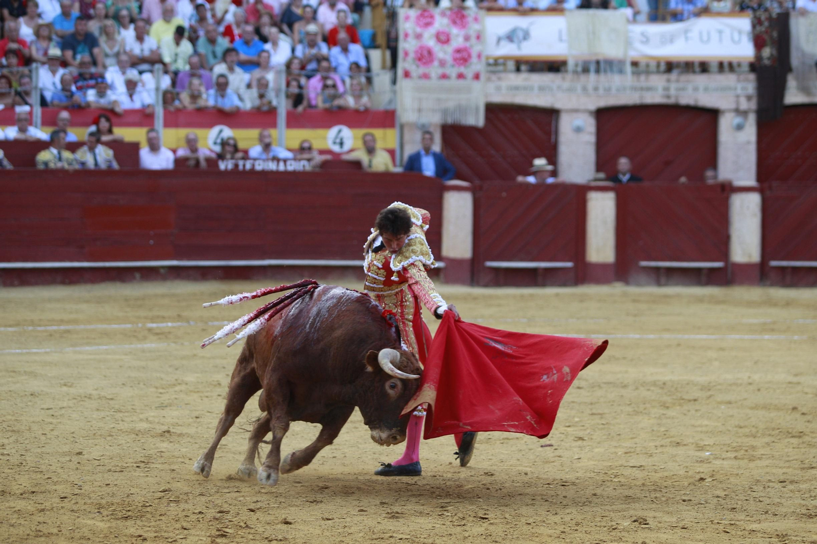 La despedida del torero Enrique Ponce de la Feria de Almería 2024, en imágenes