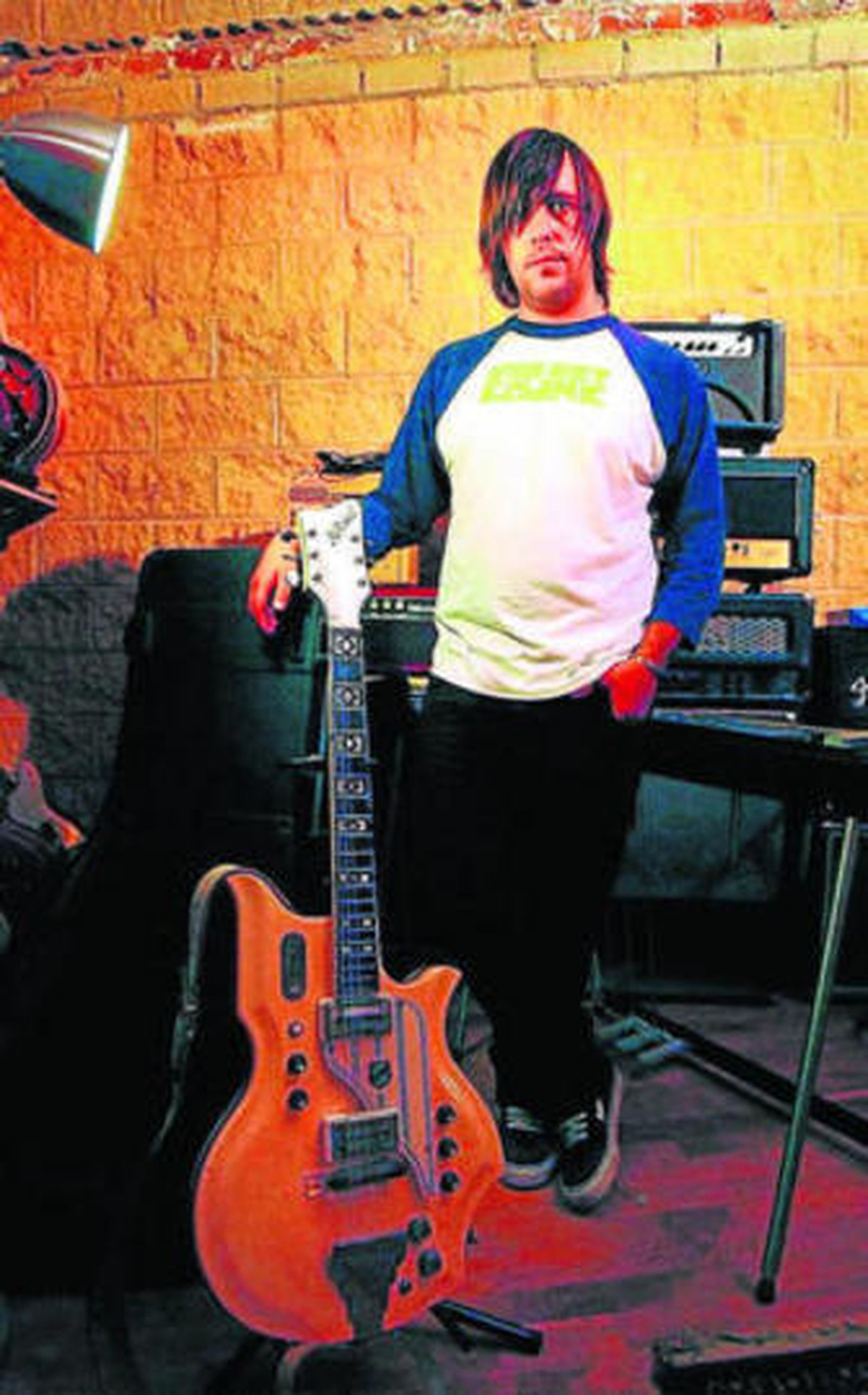 Imagen reciente de Dani Llamas en el estudio de Paco Loco.