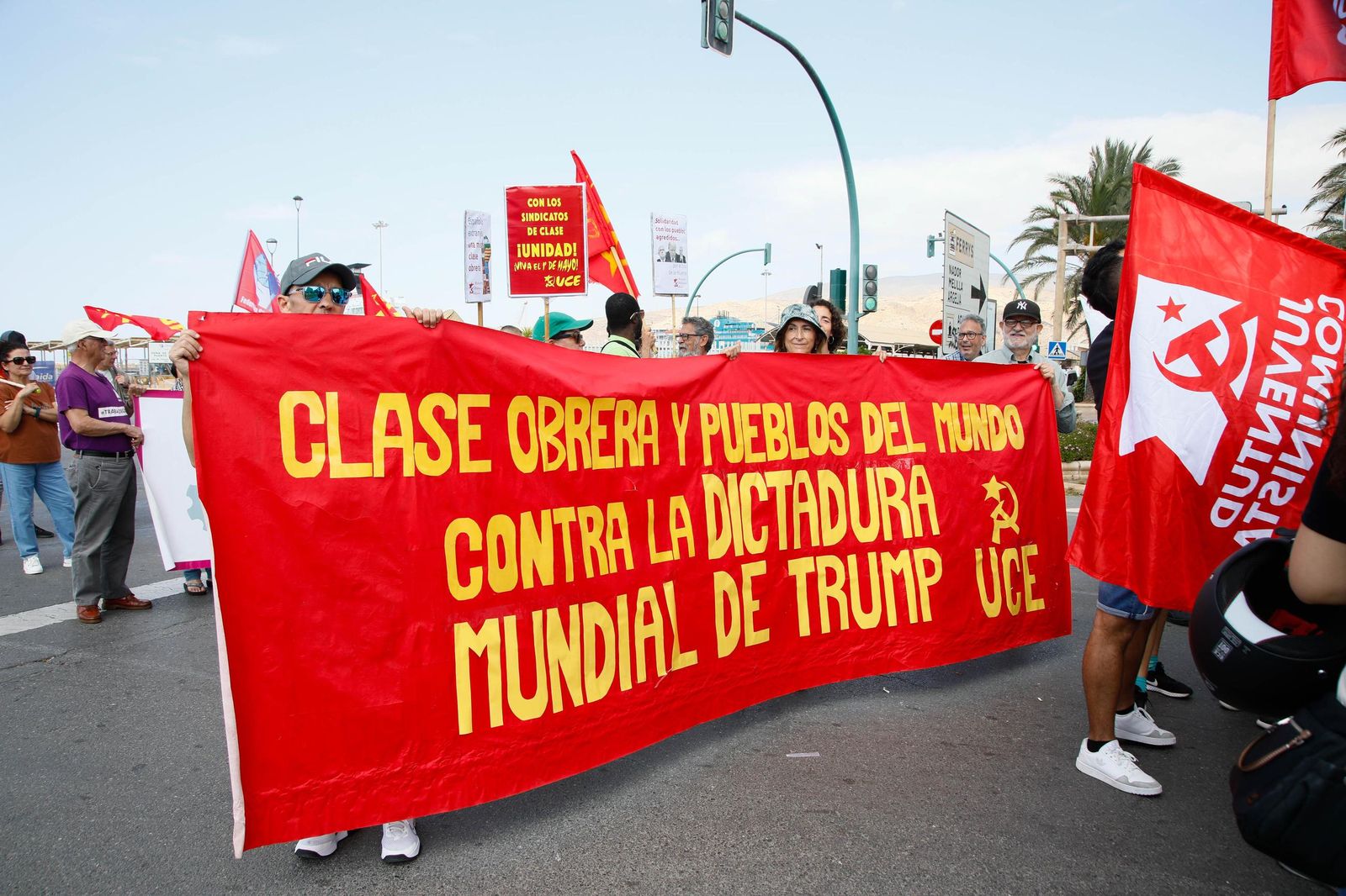 Las imágenes de la manifestaciones del 1 mayo en Almería, Día del Trabajador