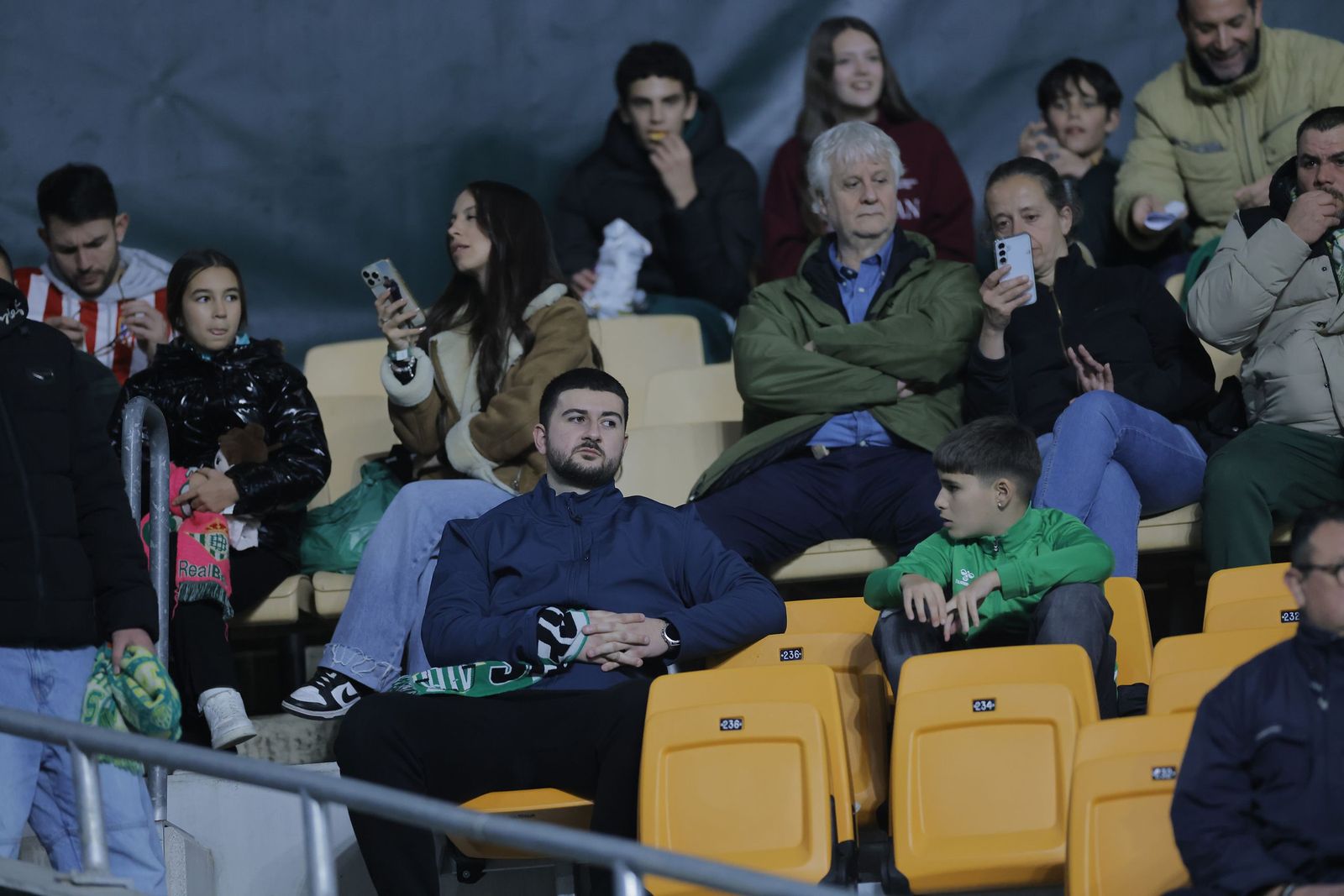 Búscate en las fotos del Betis - Atlético de Madrid